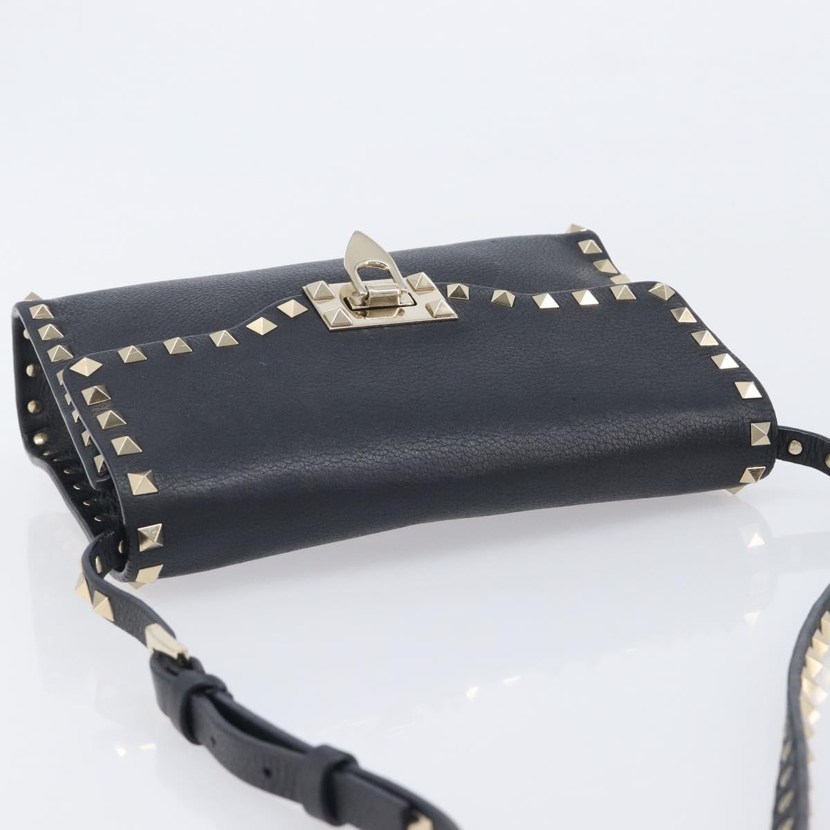 Valentino Rock studs Shoulder Bag Leather Black Gold Tone Auth BA16640A