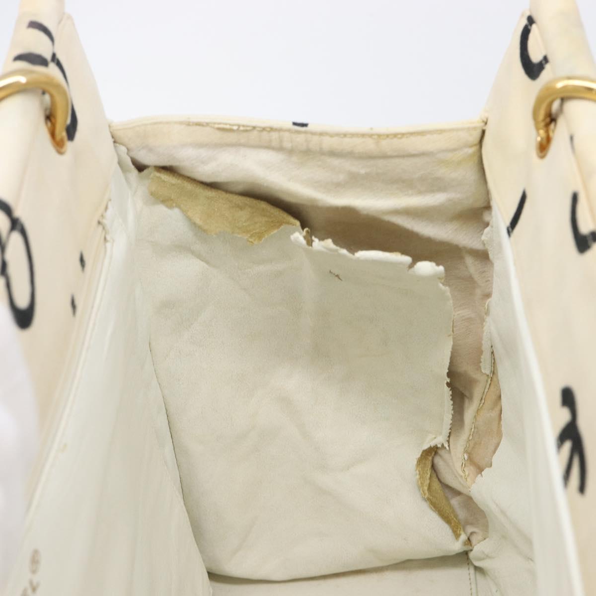 CHANEL Matelasse Tote Bag Canvas White Gold Tone CC Auth BA16870