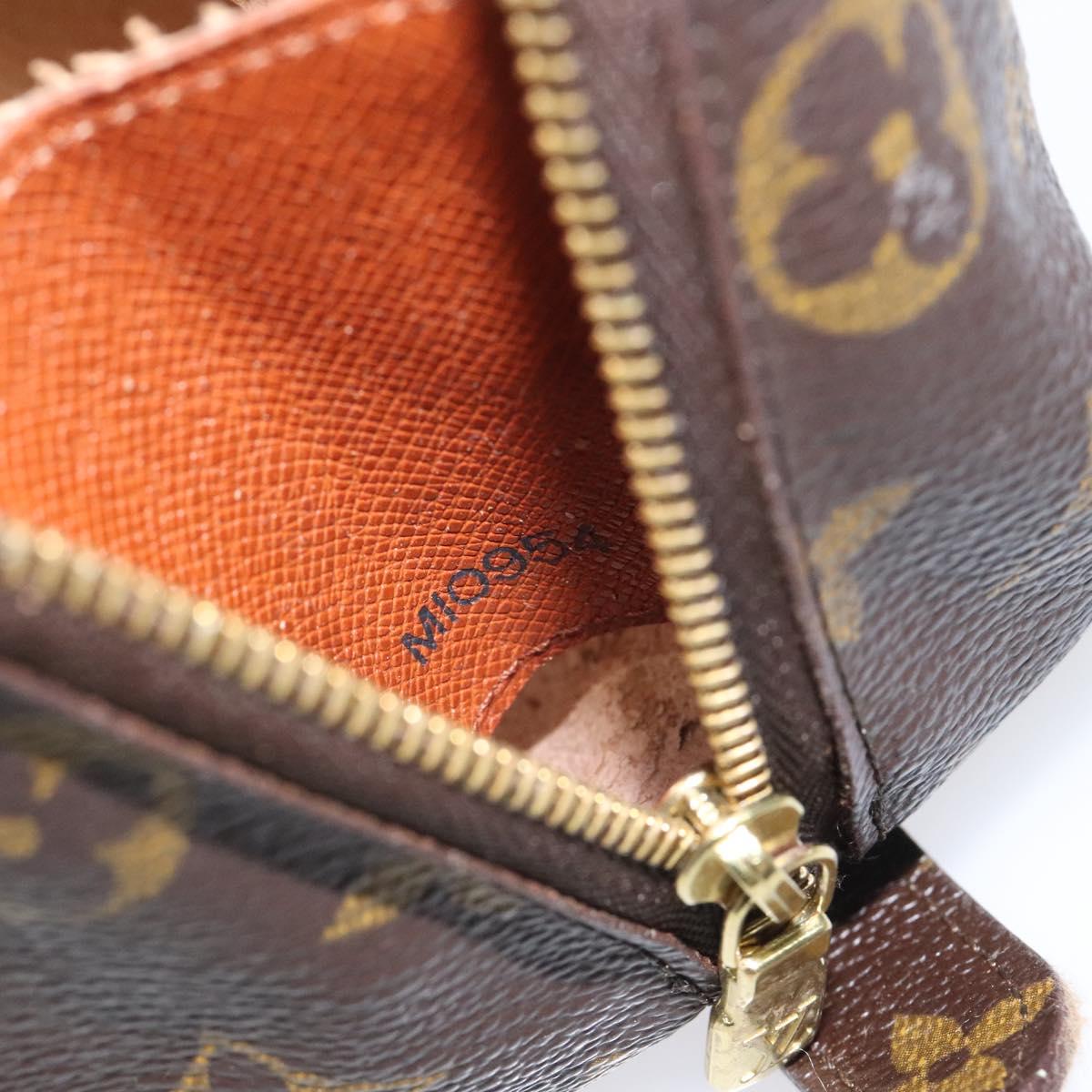 LOUIS VUITTON Monogram Trousse Demi Ronde Cosmetic Pouch M47520 LV Auth BA2491