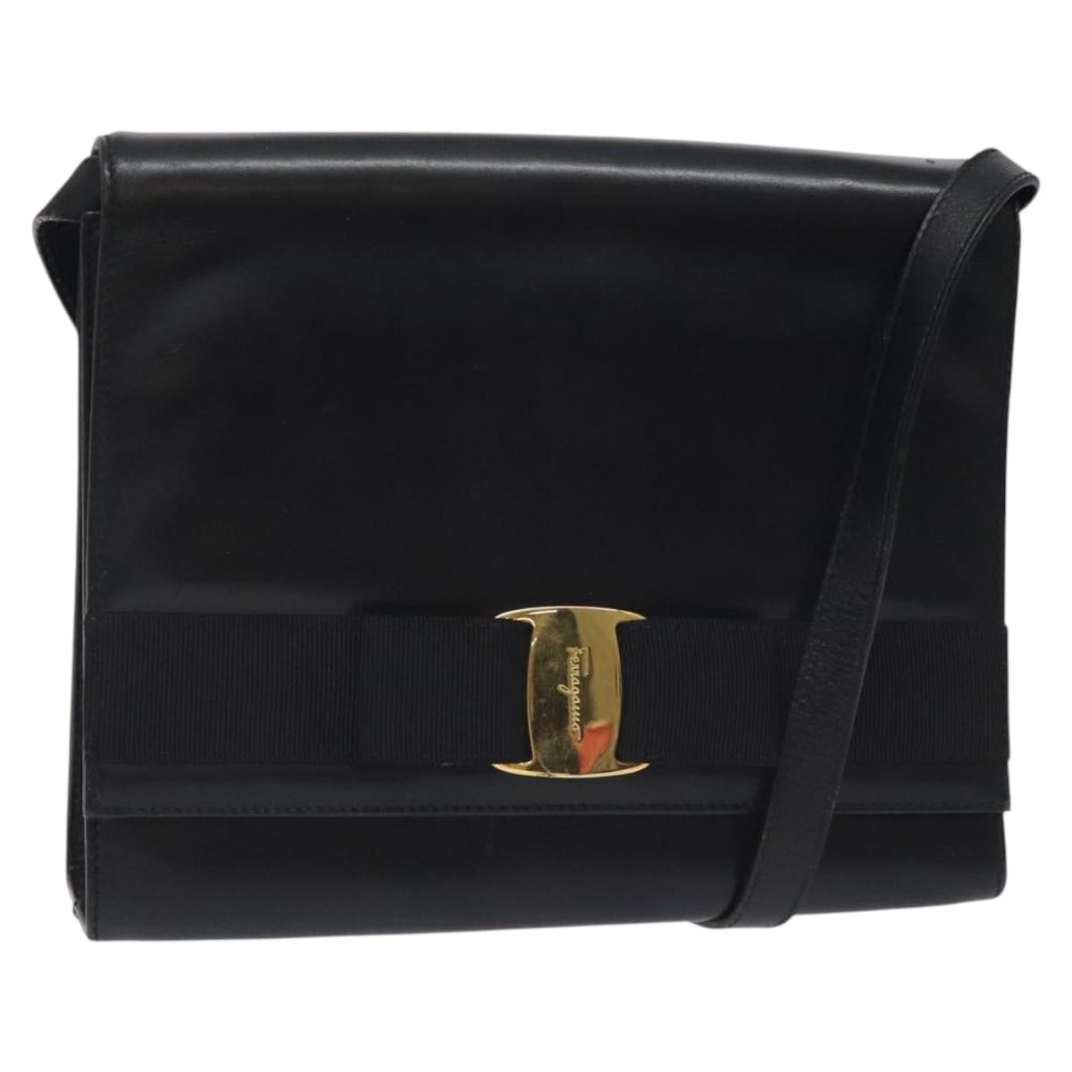 Salvatore Ferragamo Vala Shoulder Bag Leather Black Gold Auth BA3031