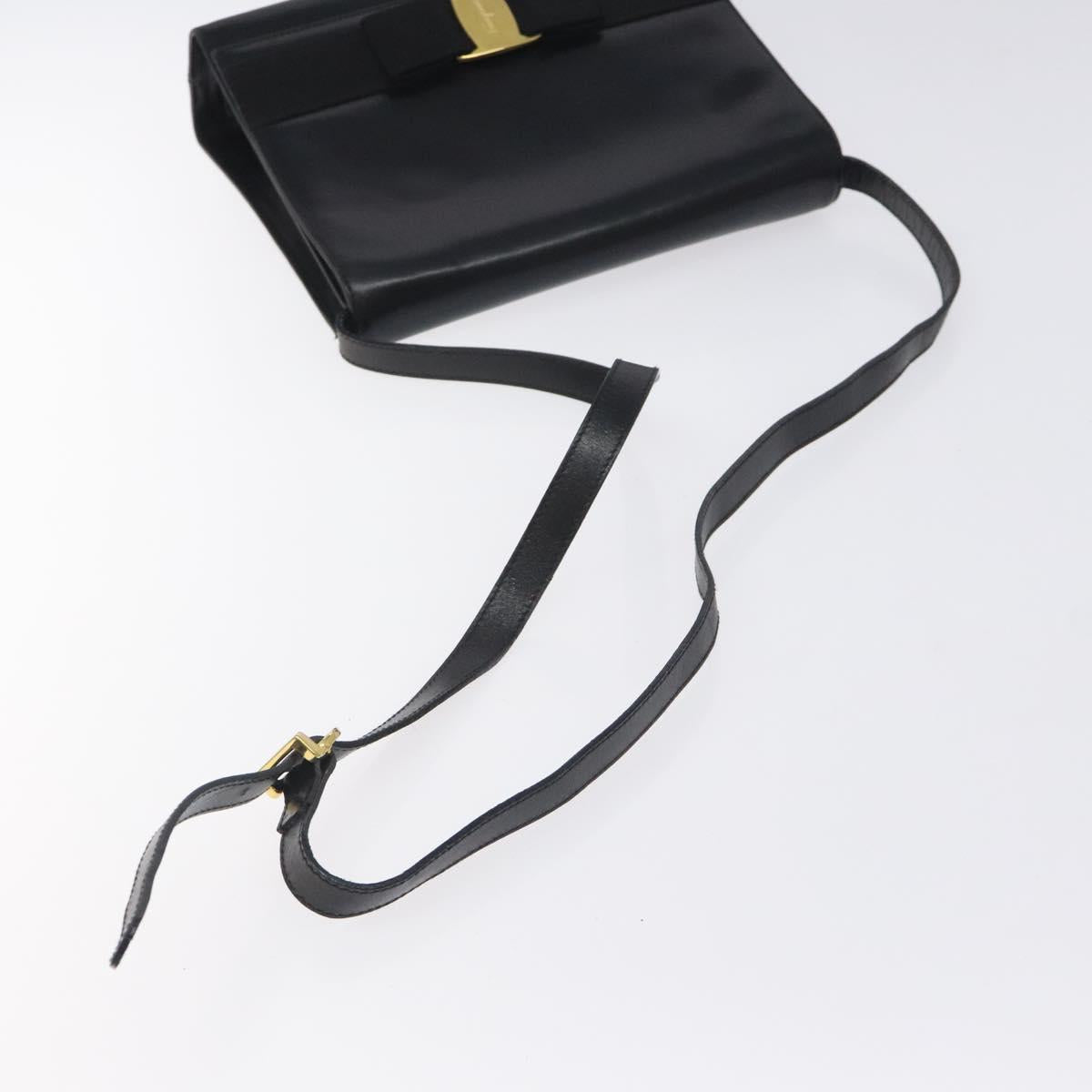 Salvatore Ferragamo Vala Shoulder Bag Leather Black Gold Auth BA3031