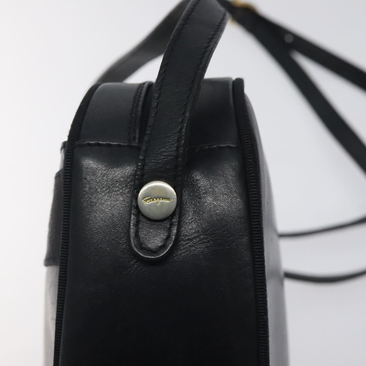 Salvatore Ferragamo Vala Shoulder Bag Leather Navy Gold Auth BA3032