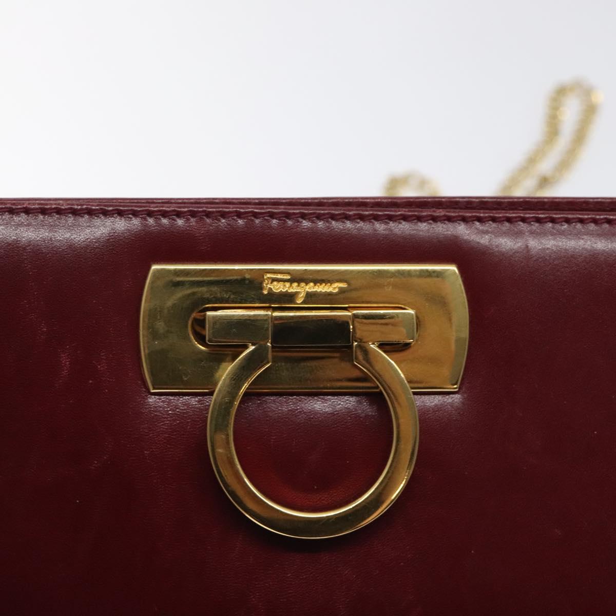 Salvatore Ferragamo Gancini Chain Shoulder Bag Leather Red Gold Auth BA3037