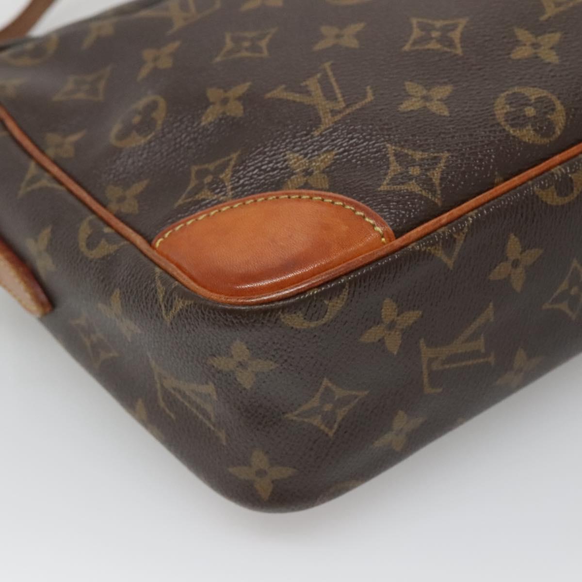 LOUIS VUITTON Monogram Trocadero 30 Shoulder Bag M51272 LV Auth BA3646