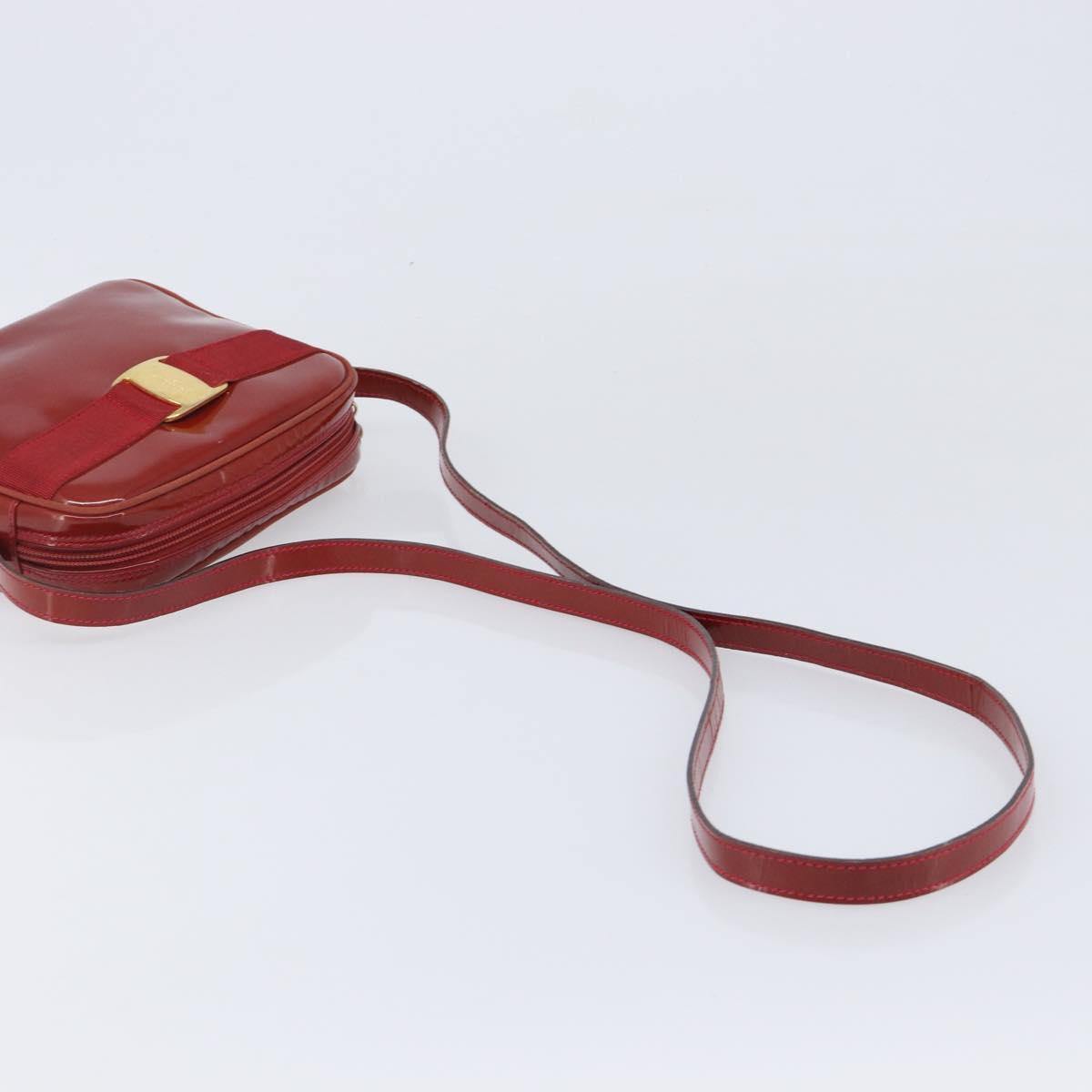 Salvatore Ferragamo Vala Shoulder Bag Patent leather Red Gold Auth BA3910