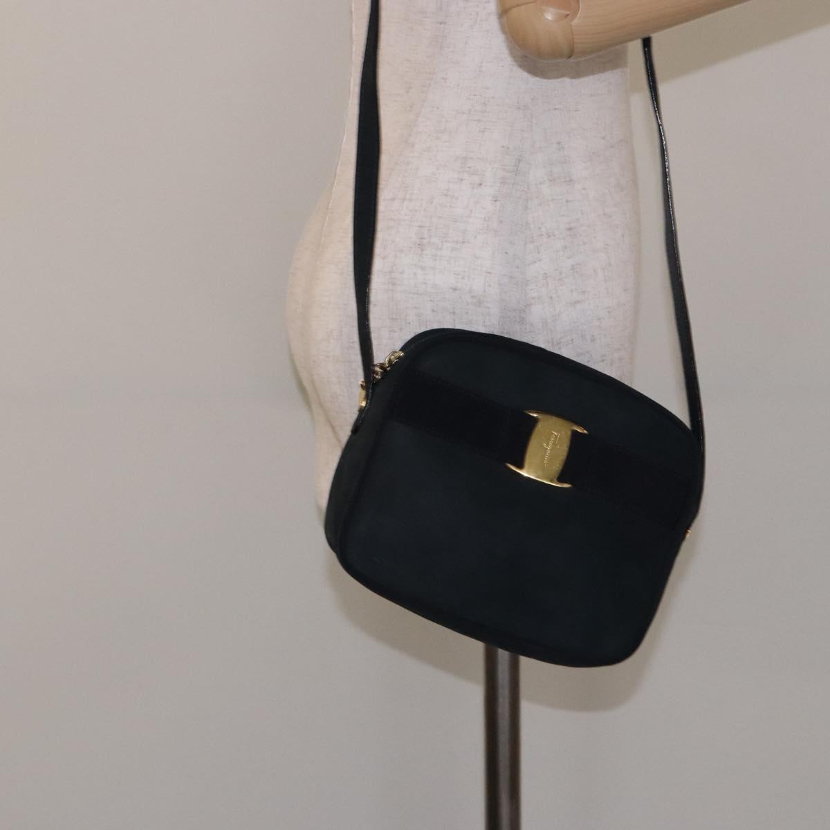 Salvatore Ferragamo Vala Shoulder Bag Suede Navy Gold Auth BA4188