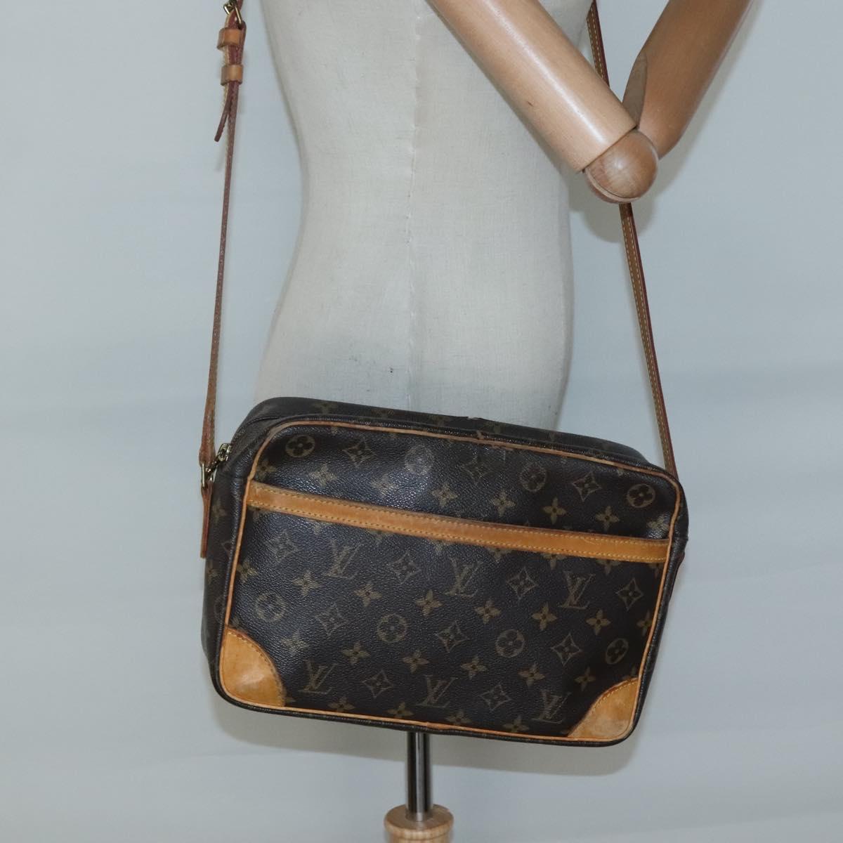 LOUIS VUITTON Monogram Trocadero 30 Shoulder Bag M51272 LV Auth BA4650