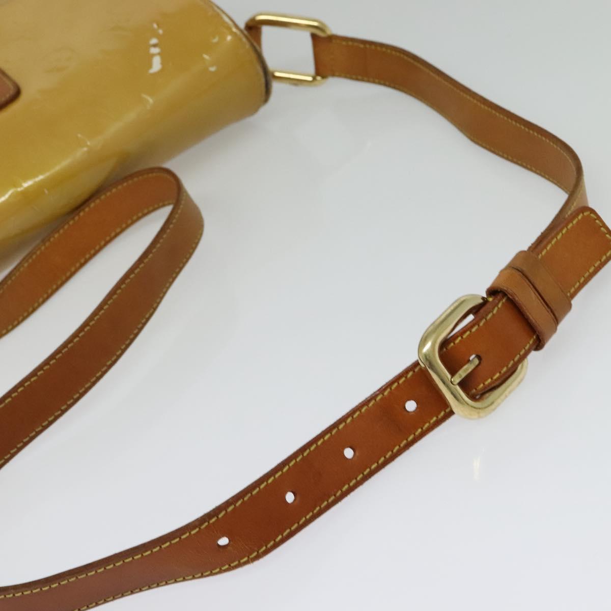 LOUIS VUITTON Monogram Vernis Christie GM Shoulder Bag Beige M91147 Auth BA5252