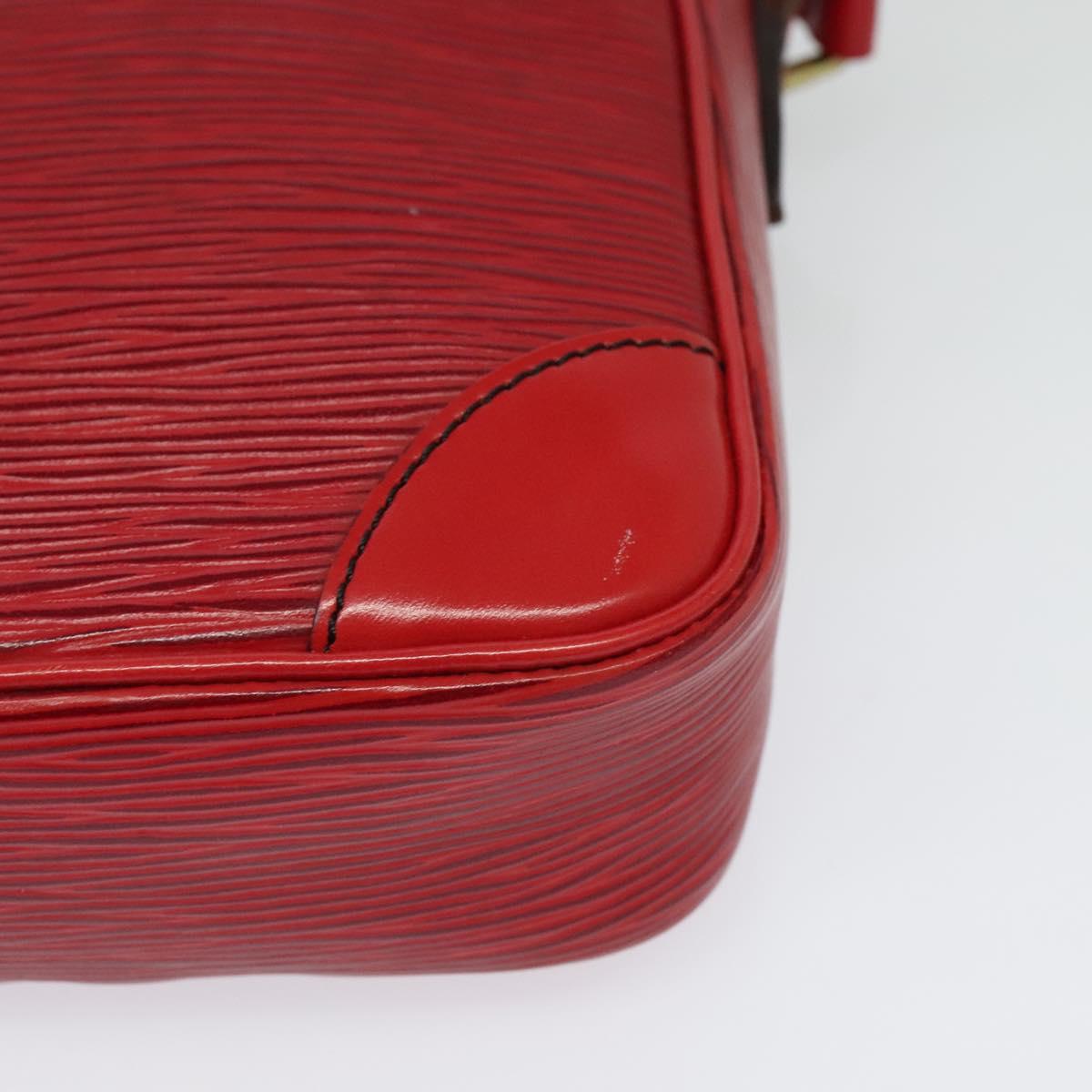 LOUIS VUITTON Epi Danube Shoulder Bag Red M45637 LV Auth BA5275