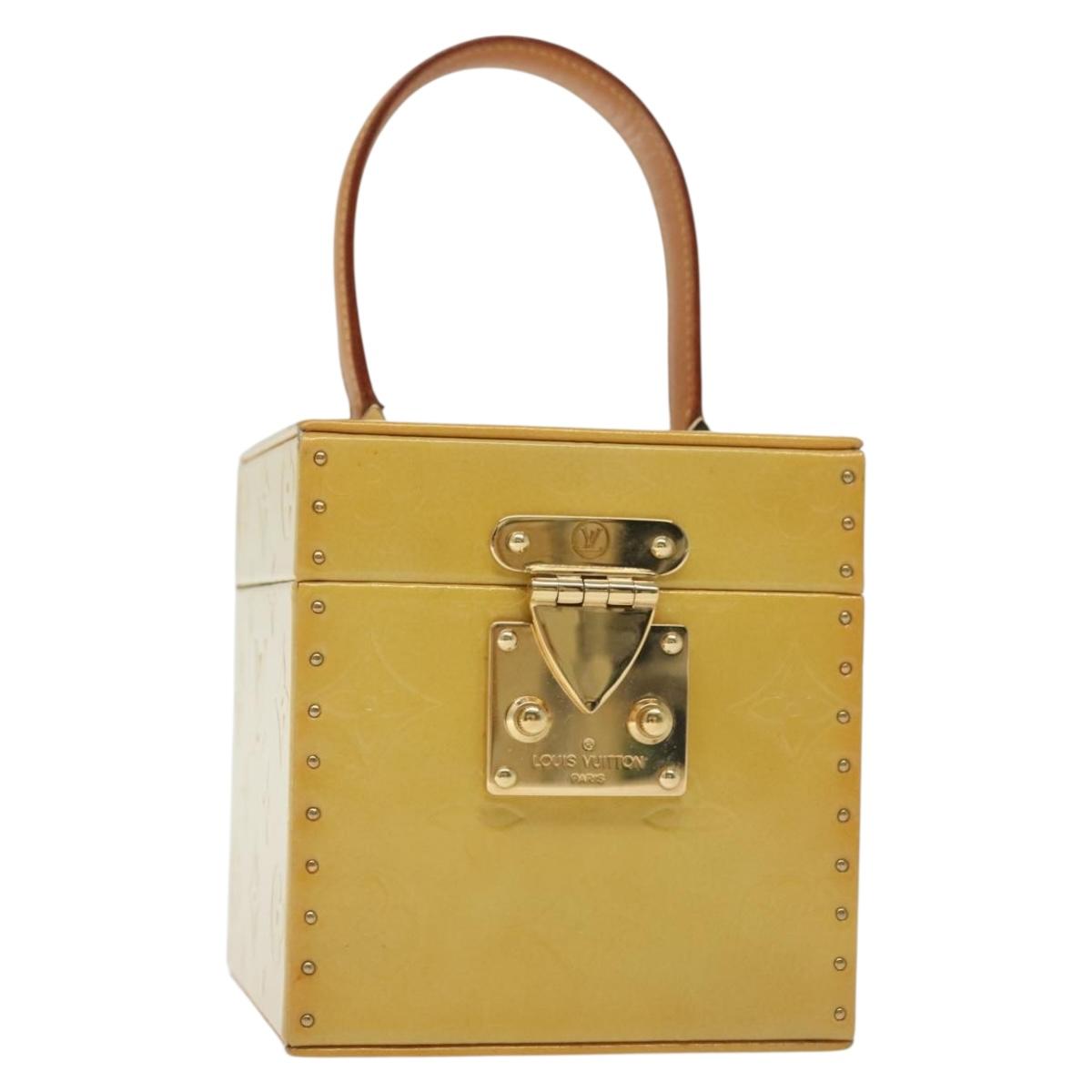 LOUIS VUITTON Monogram Vernis Bleecker Cosmetic Pouch Beige M91002 Auth BA5541