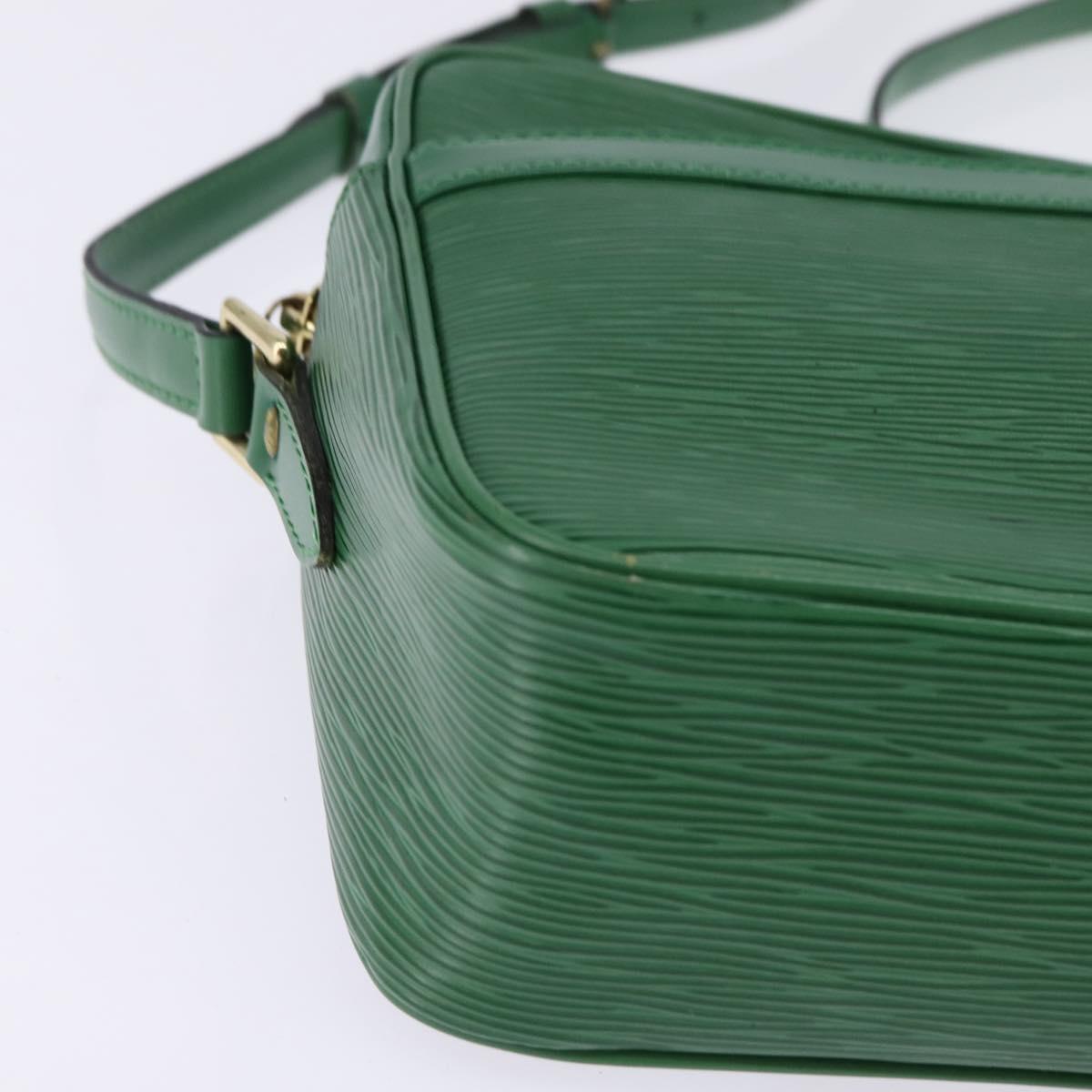 LOUIS VUITTON Epi Trocadero 27 Shoulder Bag Green M52314 LV Auth BA5705