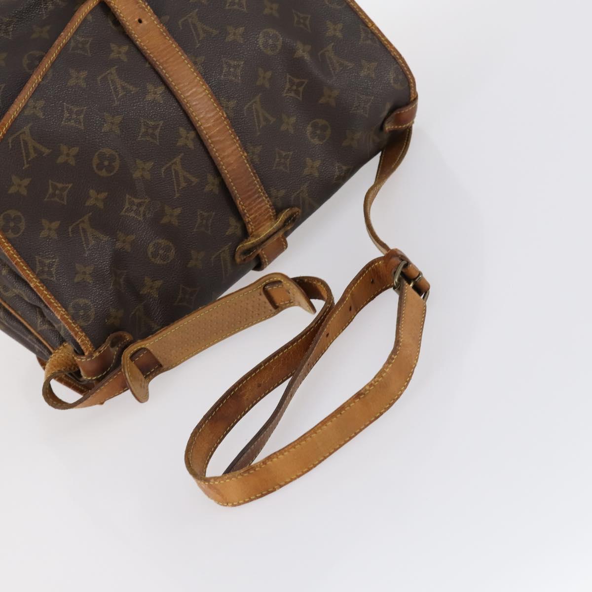 LOUIS VUITTON Monogram Saumur 35 Shoulder Bag M42254 LV Auth BA5810