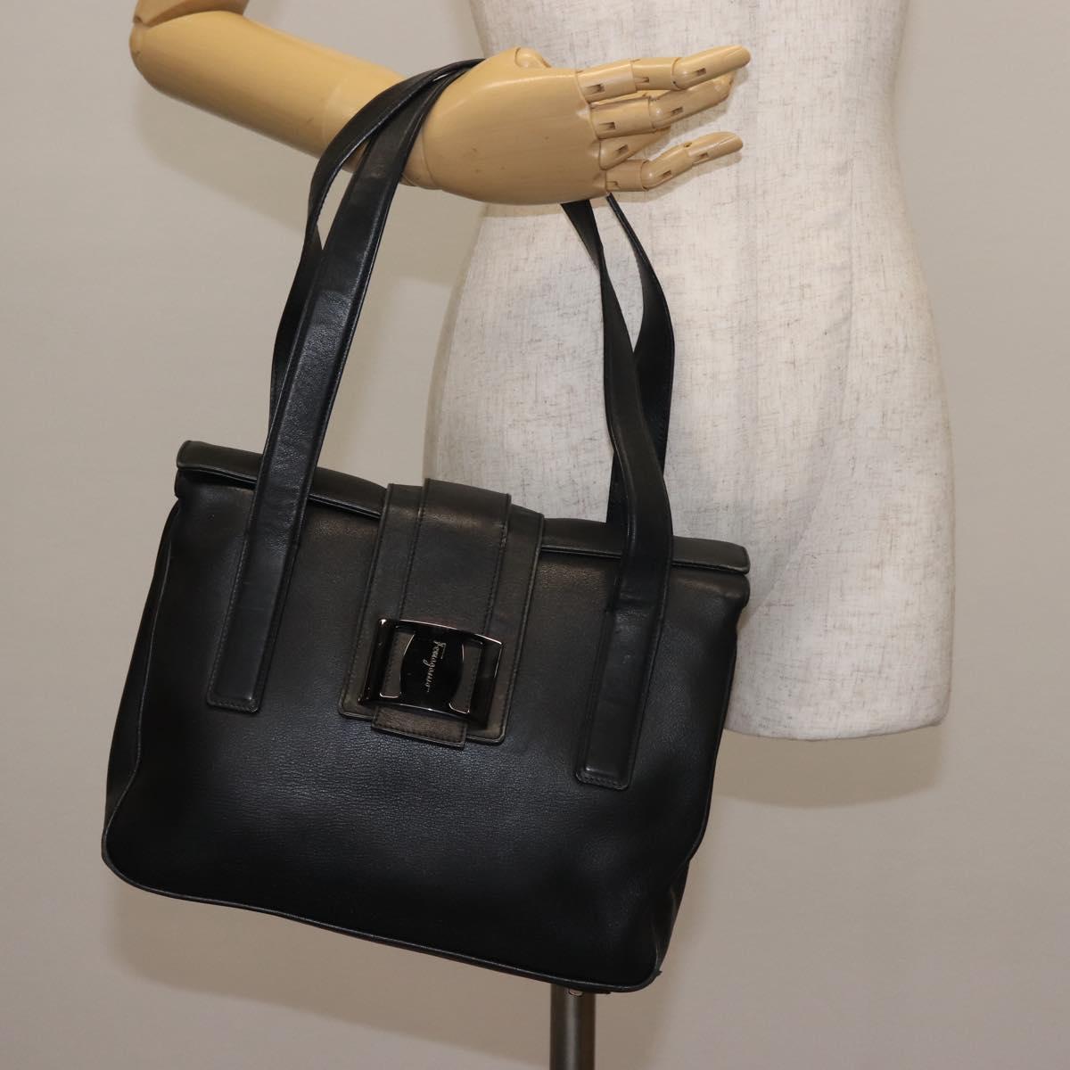 Salvatore Ferragamo Vala Shoulder Bag Leather Black Silver Auth BA6023