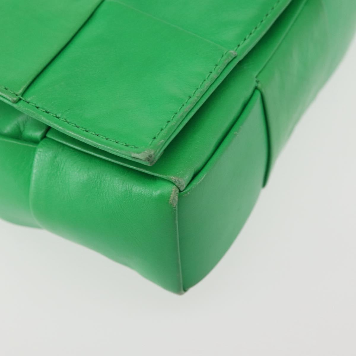BOTTEGA VENETA MAXI INTRECCIATO Cassette Shoulder Bag Leather Green Auth BA6369