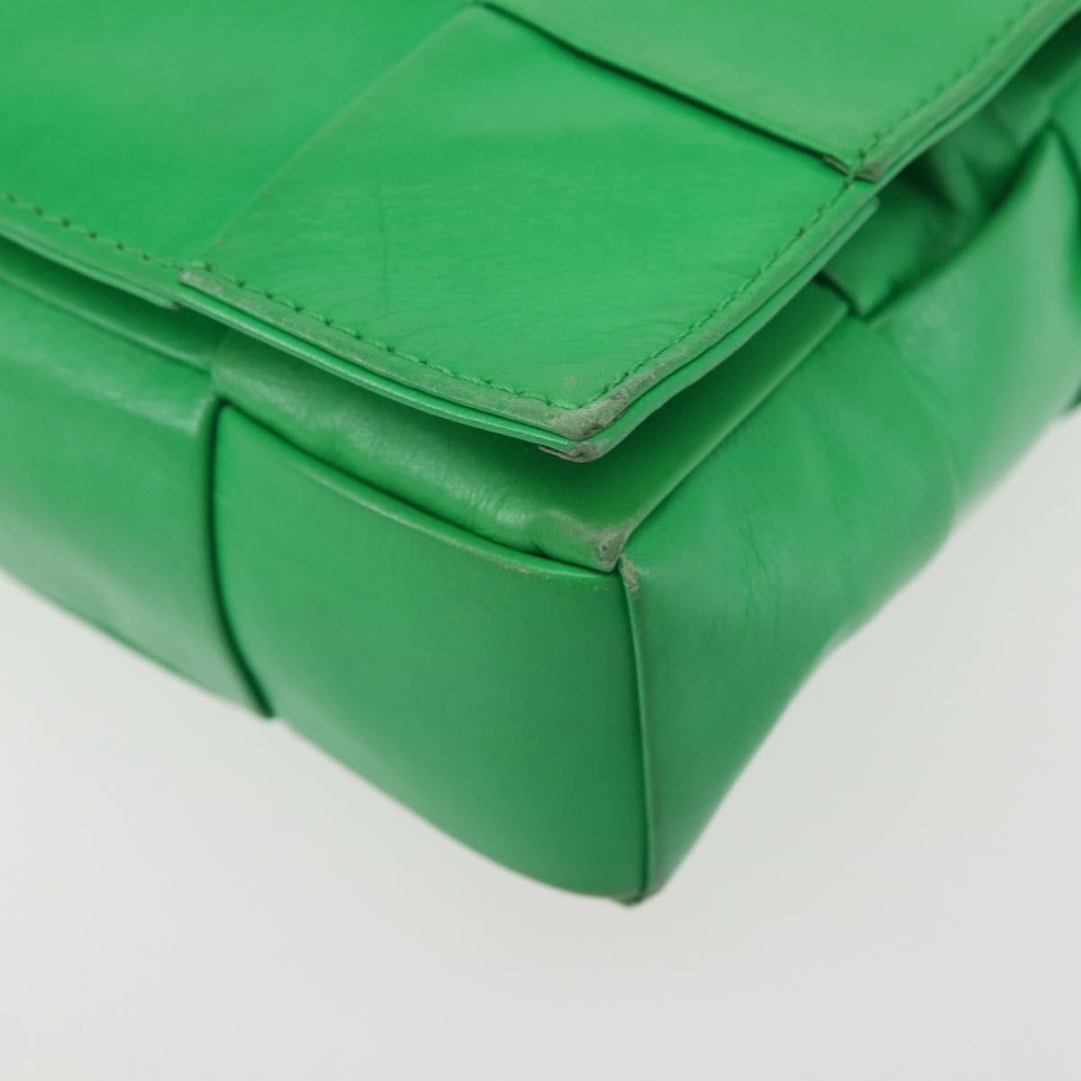 BOTTEGA VENETA MAXI INTRECCIATO Cassette Shoulder Bag Leather Green Auth BA6369