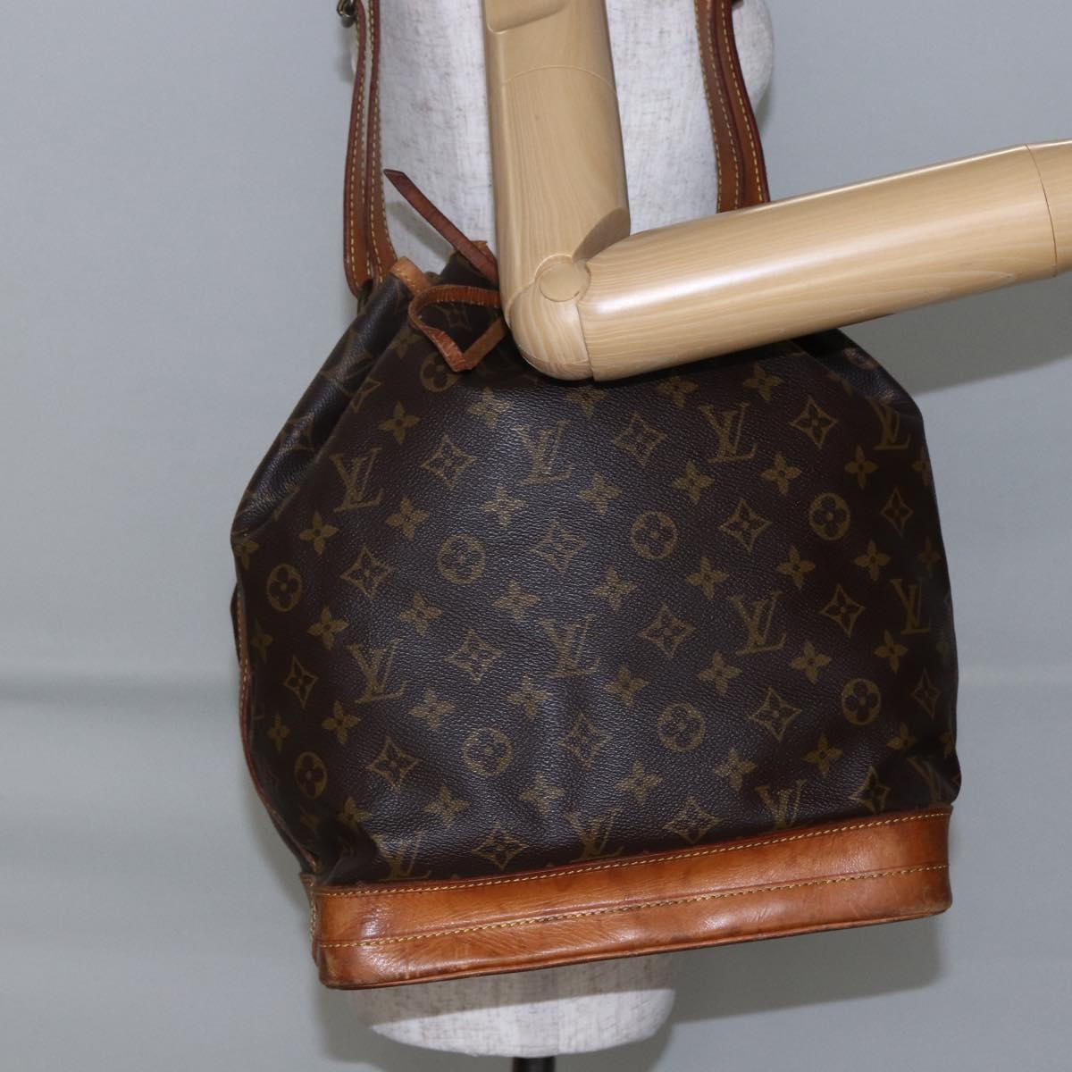 LOUIS VUITTON Monogram Noe Shoulder Bag M42224 LV Auth BA6509