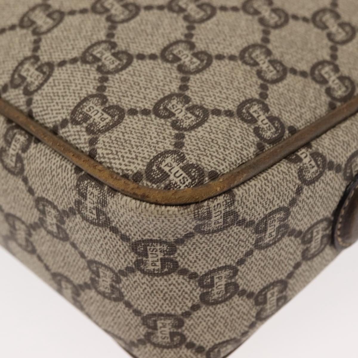 GUCCI GG PLUS Canvas Shoulder Bag PVC Leather Beige Auth BA6771