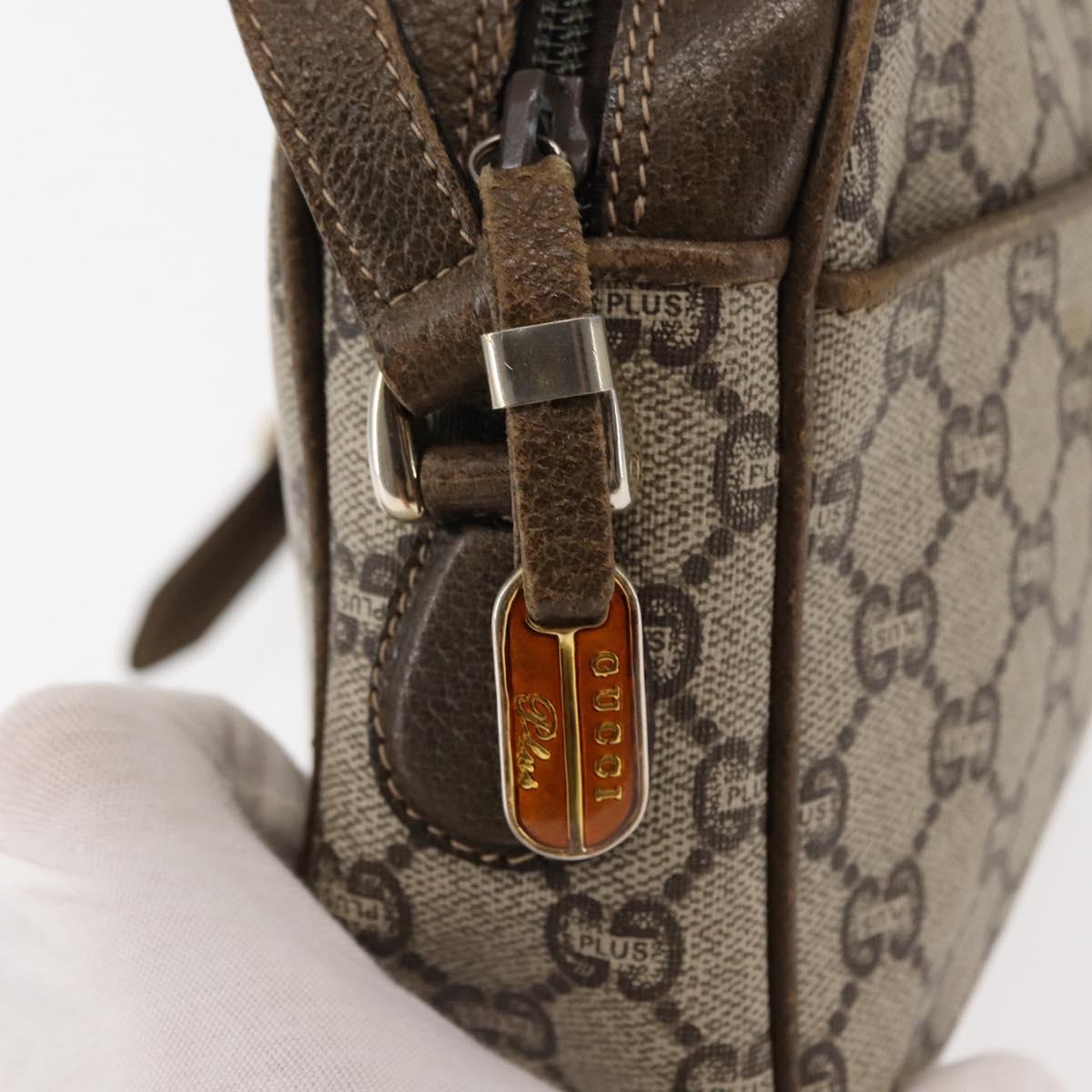 GUCCI GG PLUS Canvas Shoulder Bag PVC Leather Beige Auth BA6771