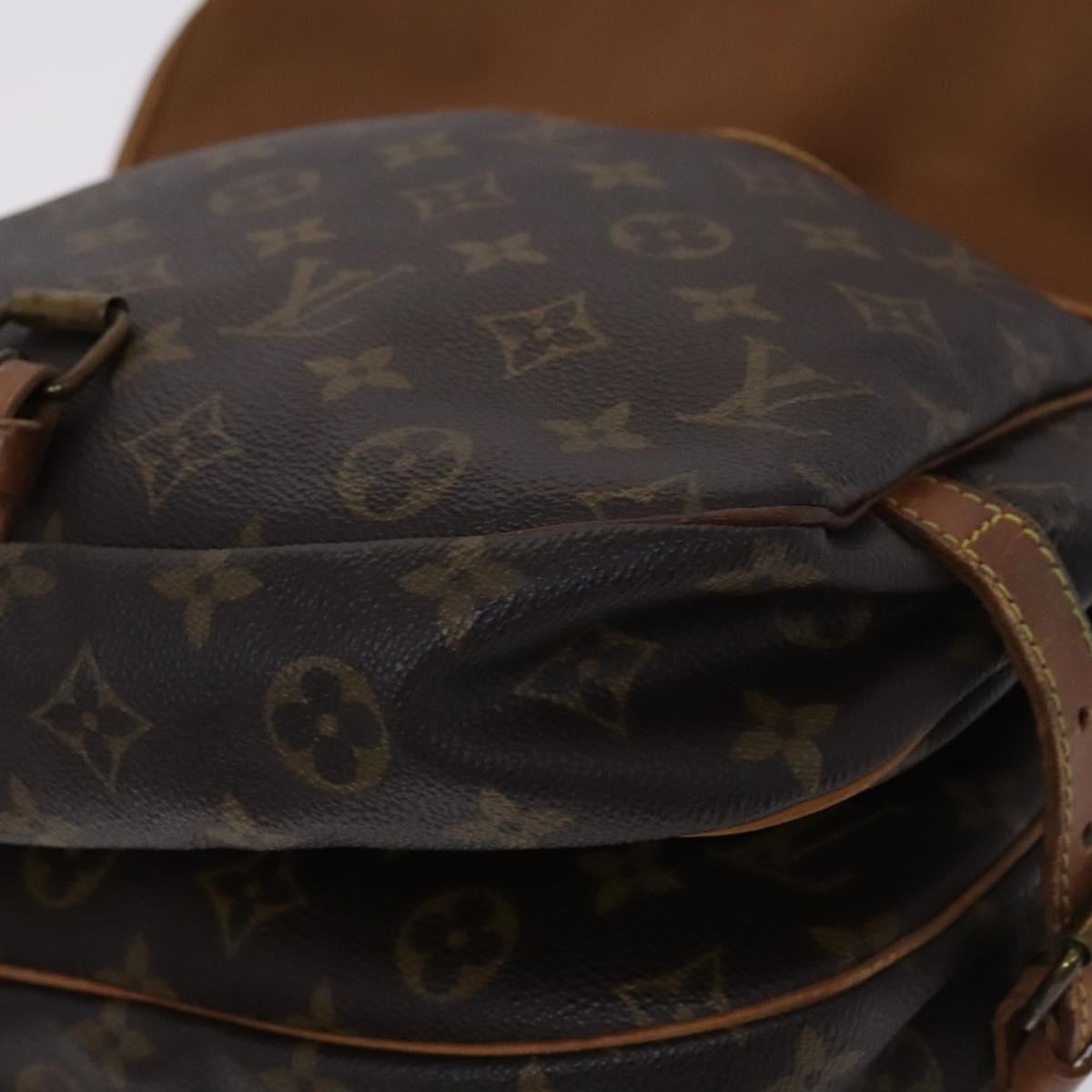 LOUIS VUITTON Monogram Saumur 30 Shoulder Bag M42256 LV Auth BA680