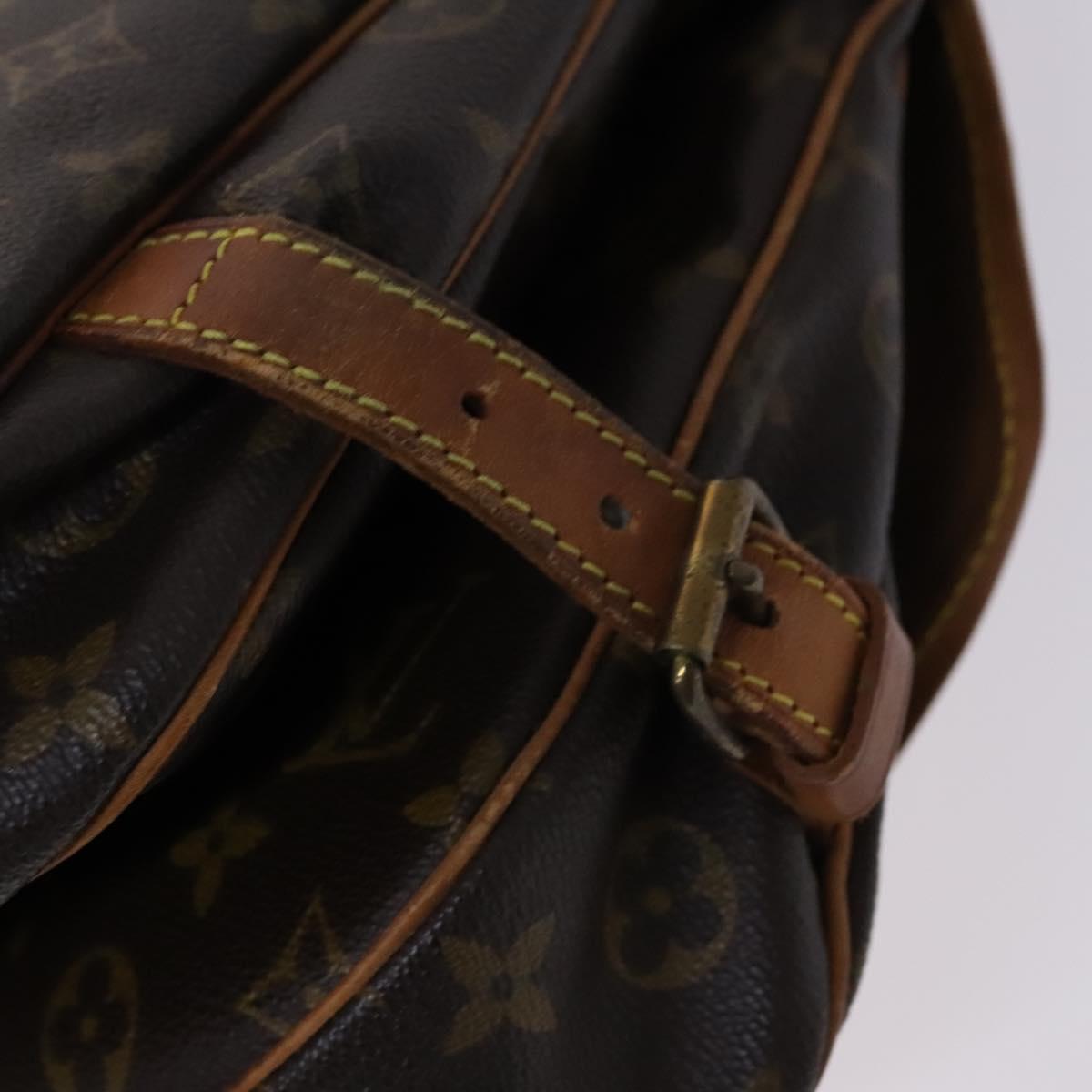 LOUIS VUITTON Monogram Saumur 30 Shoulder Bag M42256 LV Auth BA680