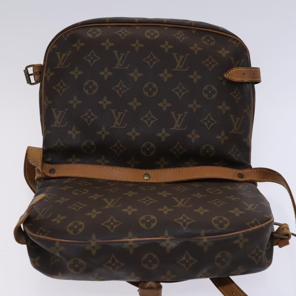LOUIS VUITTON Monogram Saumur 30 Shoulder Bag M42256 LV Auth BA680