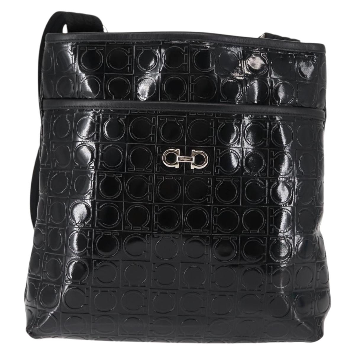 Salvatore Ferragamo Gancini Shoulder Bag Enamel Black Auth BA6810