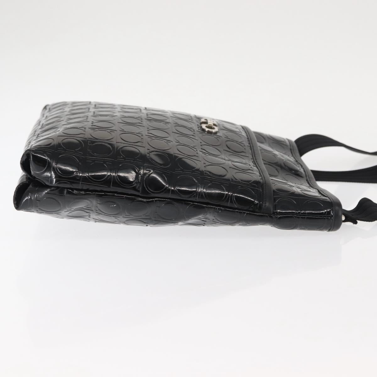 Salvatore Ferragamo Gancini Shoulder Bag Enamel Black Auth BA6810