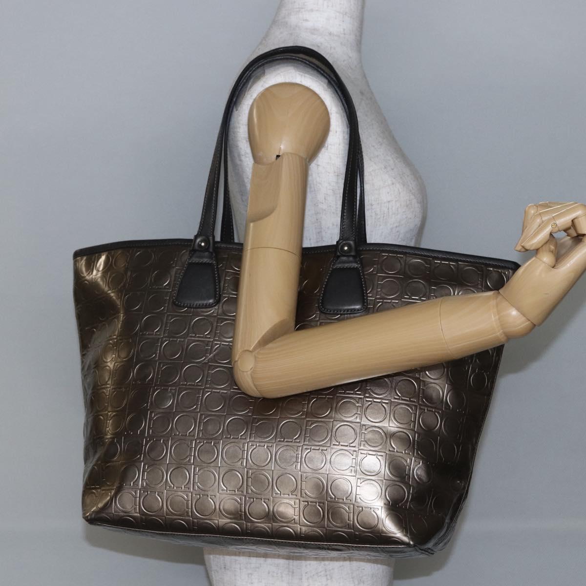 Salvatore Ferragamo Gancini Tote Bag Enamel Gold Auth BA6811