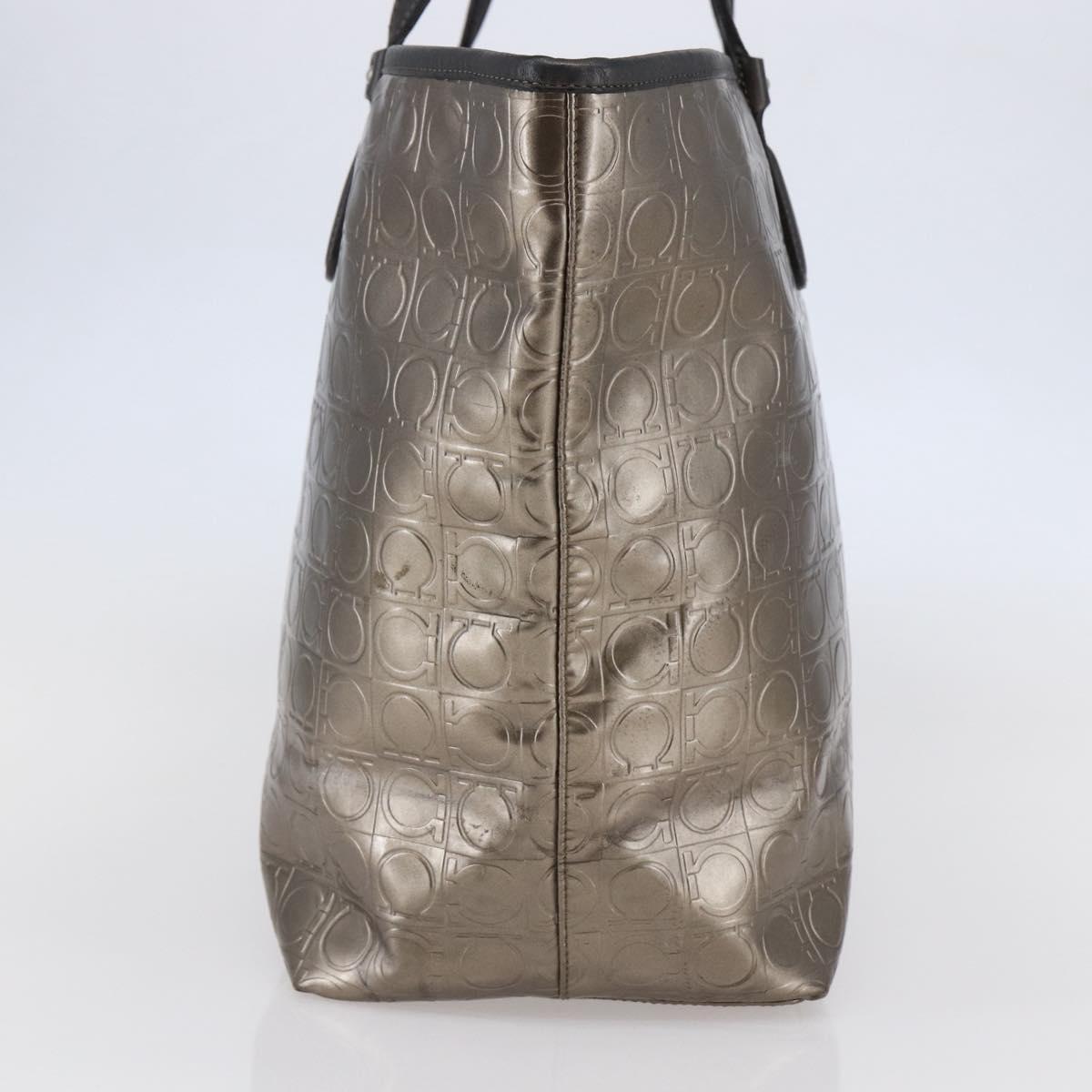 Salvatore Ferragamo Gancini Tote Bag Enamel Gold Auth BA6811