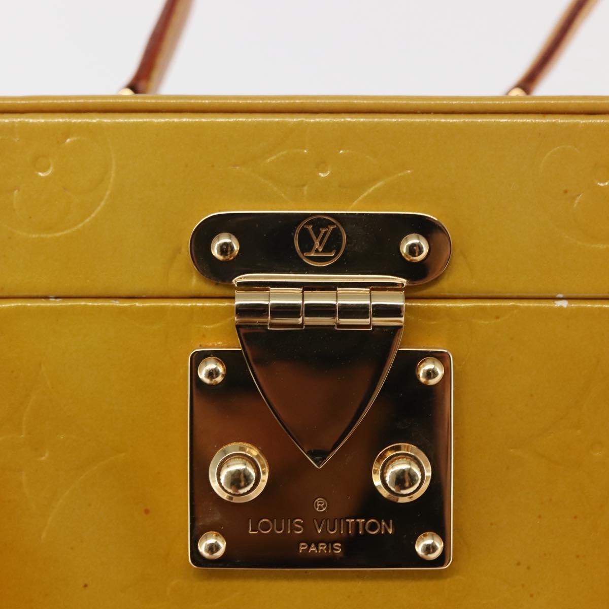 LOUIS VUITTON Monogram Vernis Bleecker Cosmetic Pouch Beige M91002 Auth BA6998