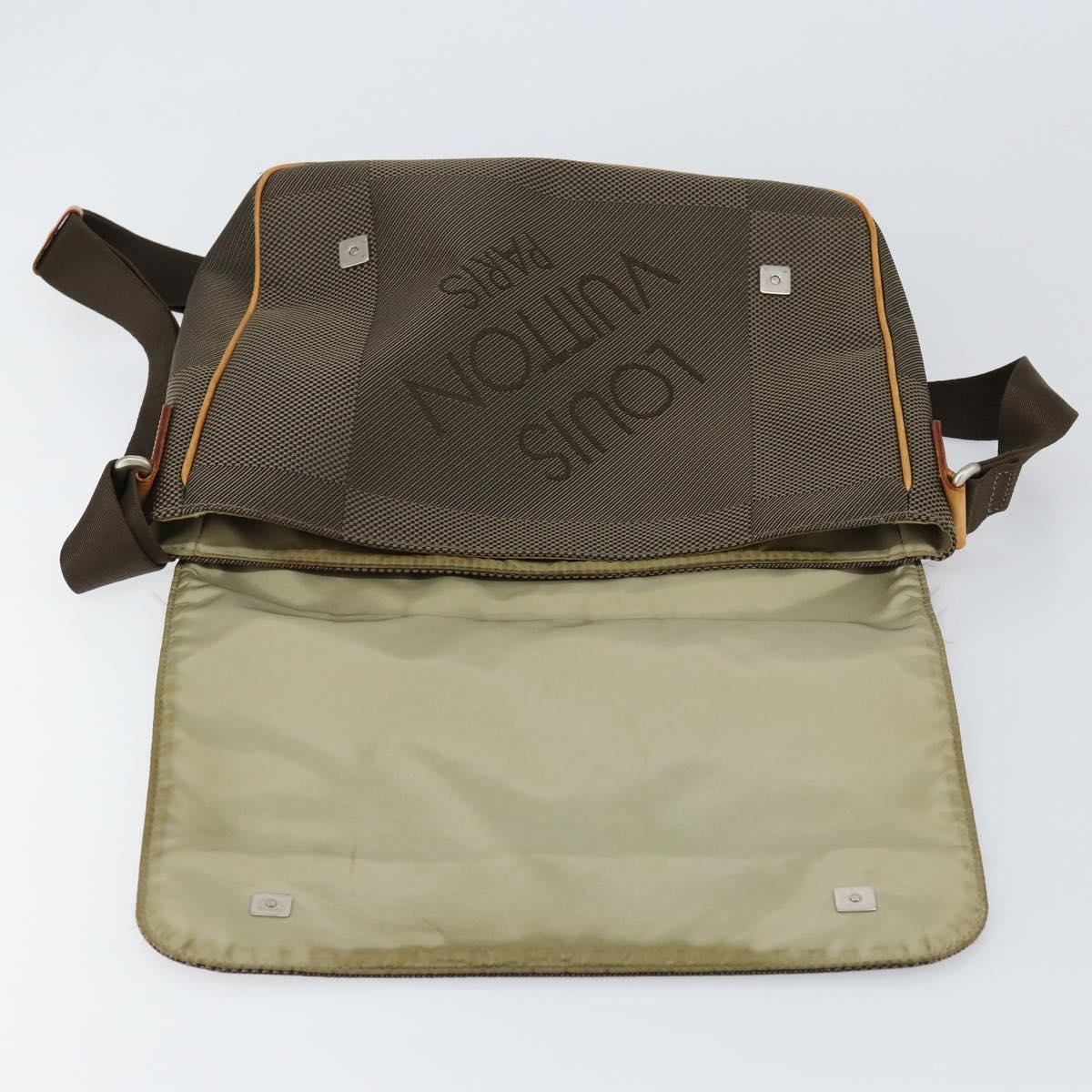 LOUIS VUITTON Damier Geant Petite Message Shoulder Bag Tail M93617 Auth BA7006