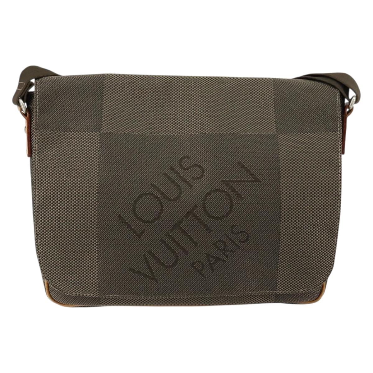 LOUIS VUITTON Damier Geant Petite Message Shoulder Bag Tail M93617 Auth BA7006