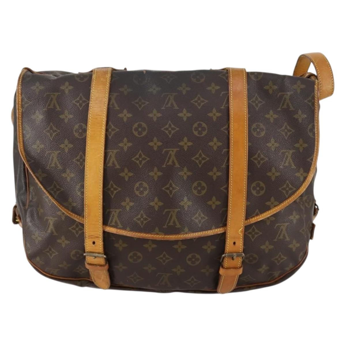 LOUIS VUITTON Monogram Saumur 43 Shoulder Bag M42252 LV Auth BA7621