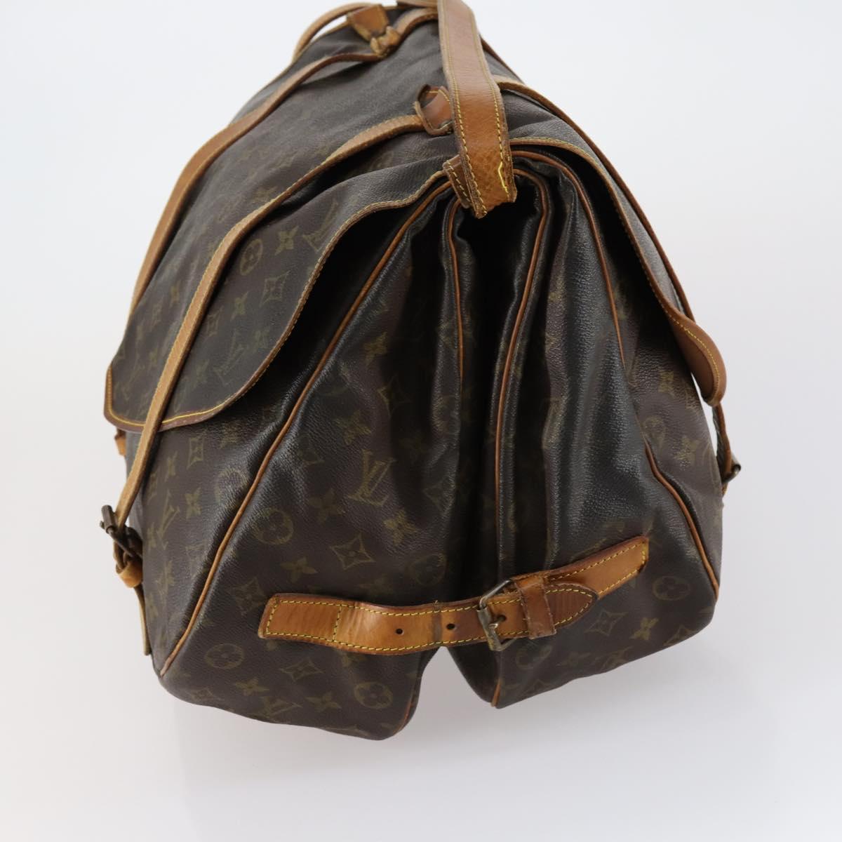 LOUIS VUITTON Monogram Saumur 43 Shoulder Bag M42252 LV Auth BA7621