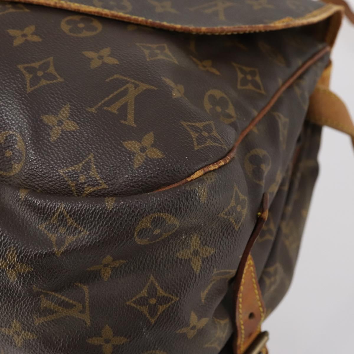 LOUIS VUITTON Monogram Saumur 35 Shoulder Bag M42254 LV Auth BA7622