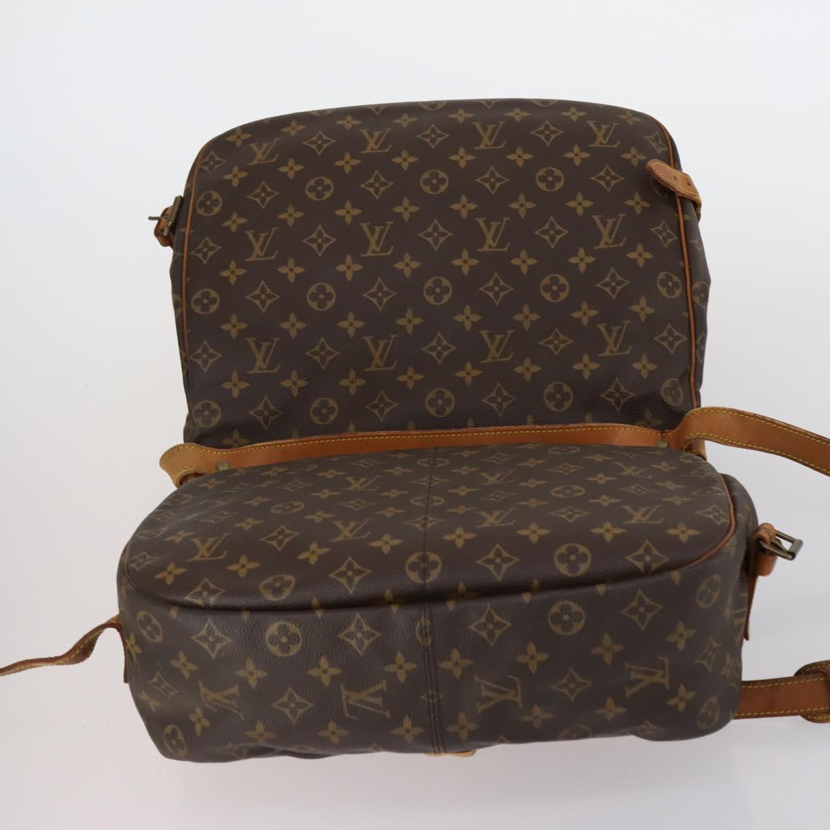 LOUIS VUITTON Monogram Saumur 35 Shoulder Bag M42254 LV Auth BA7622