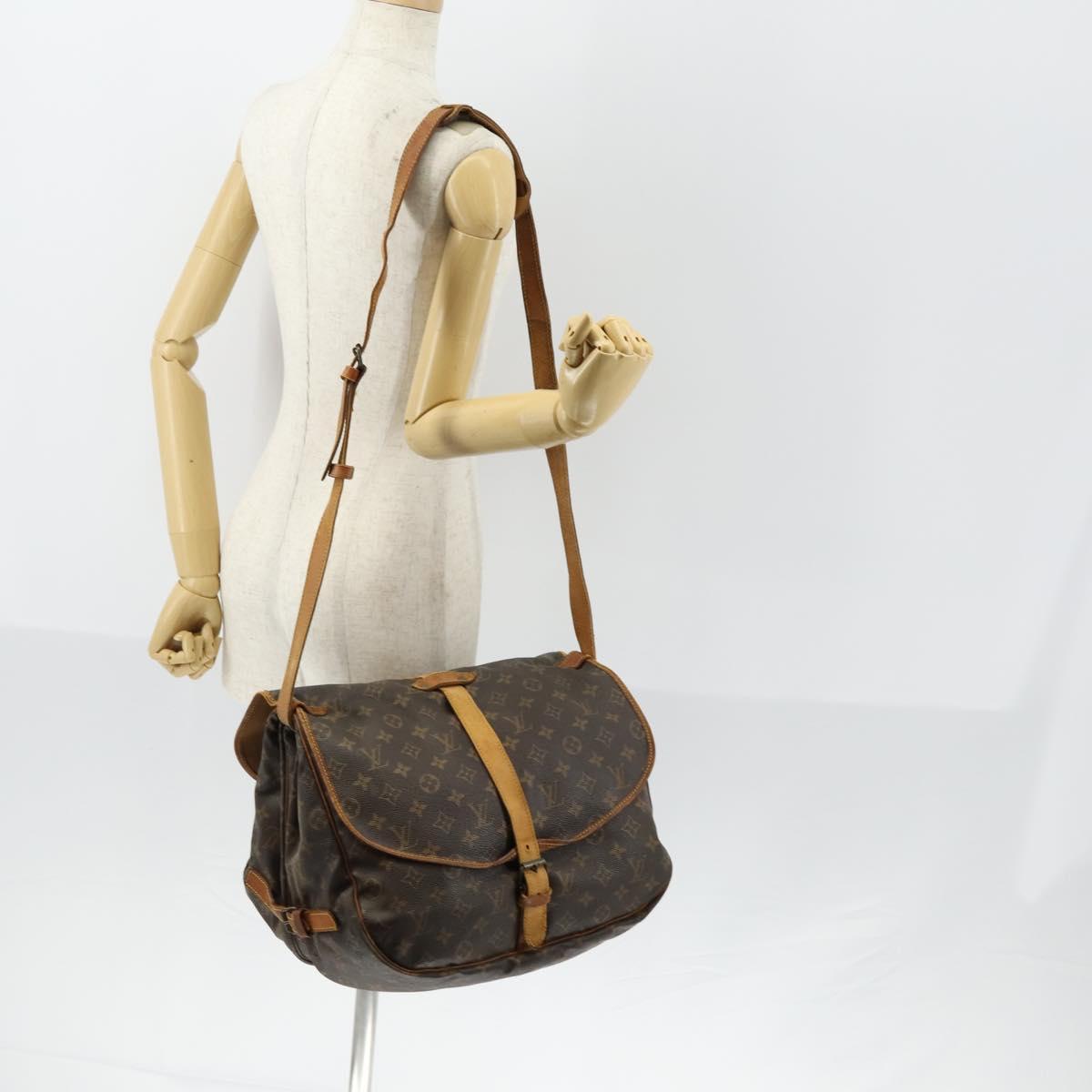 LOUIS VUITTON Monogram Saumur 35 Shoulder Bag M42254 LV Auth BA7622