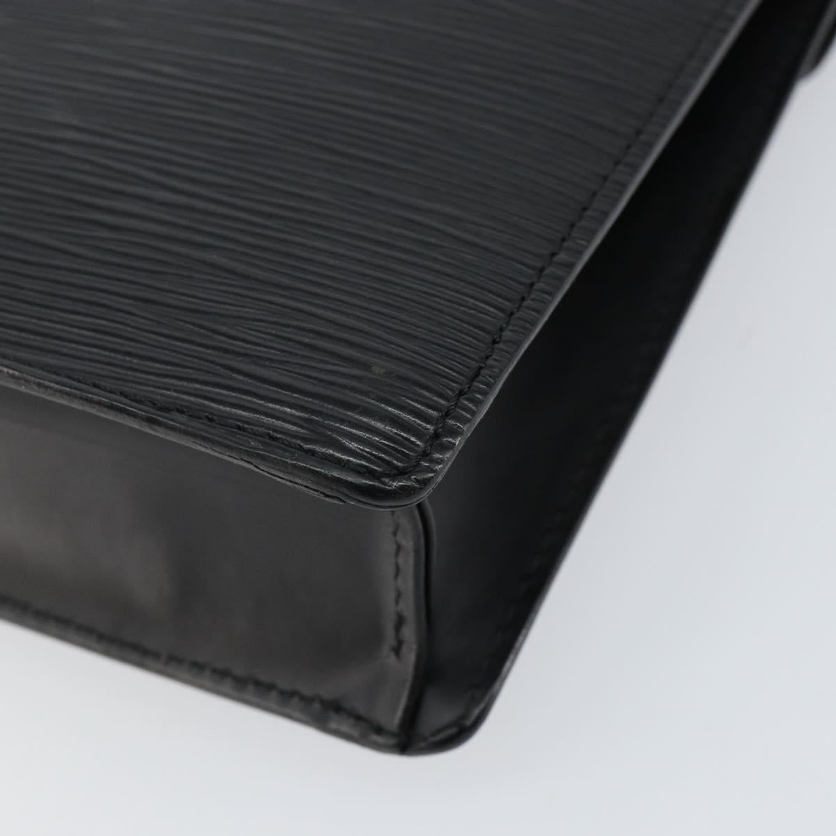 LOUIS VUITTON Epi Serie Dragonne Clutch Bag Black Noir M52612 LV Auth BA7649