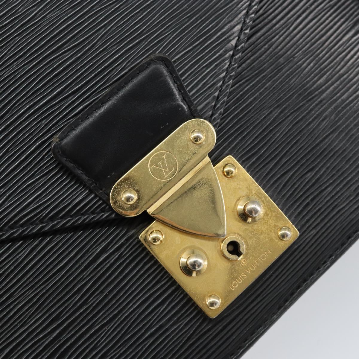 LOUIS VUITTON Epi Serie Dragonne Clutch Bag Black Noir M52612 LV Auth BA7649