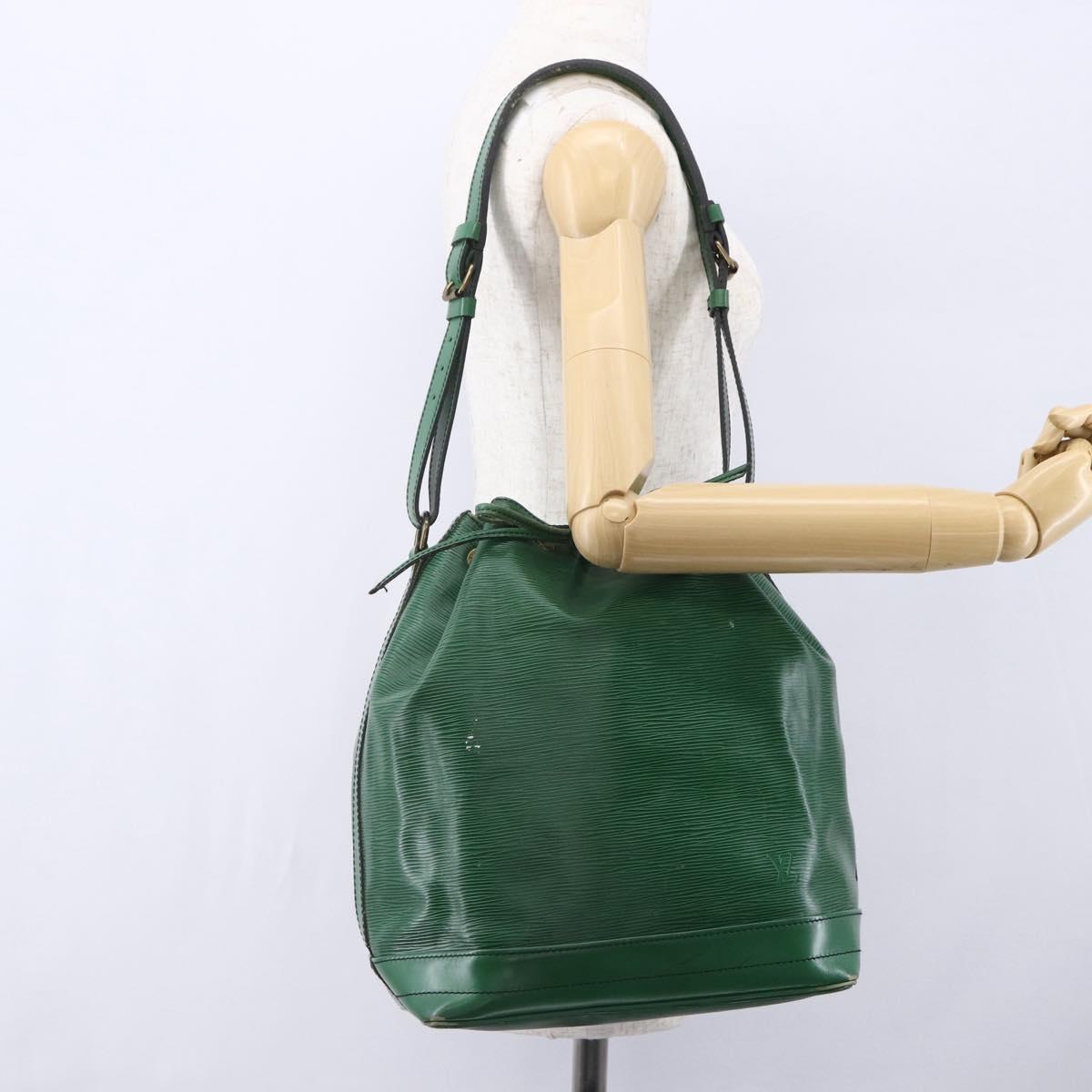 LOUIS VUITTON Epi Noe Shoulder Bag Green M44004 LV Auth BA7653