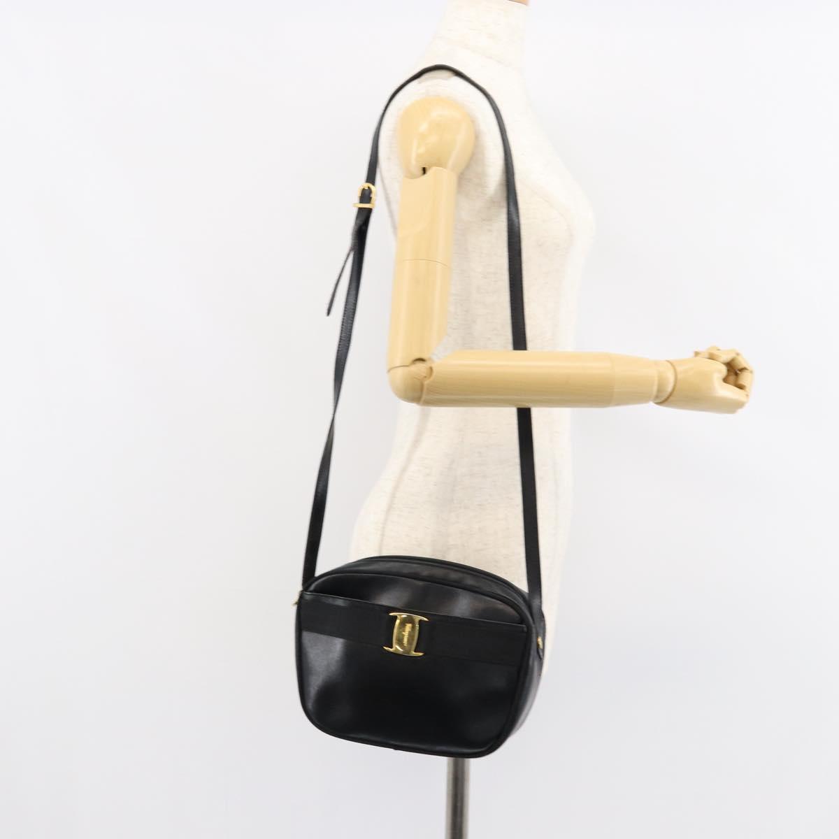 Salvatore Ferragamo Vala Shoulder Bag Leather Black Gold Auth BA7671