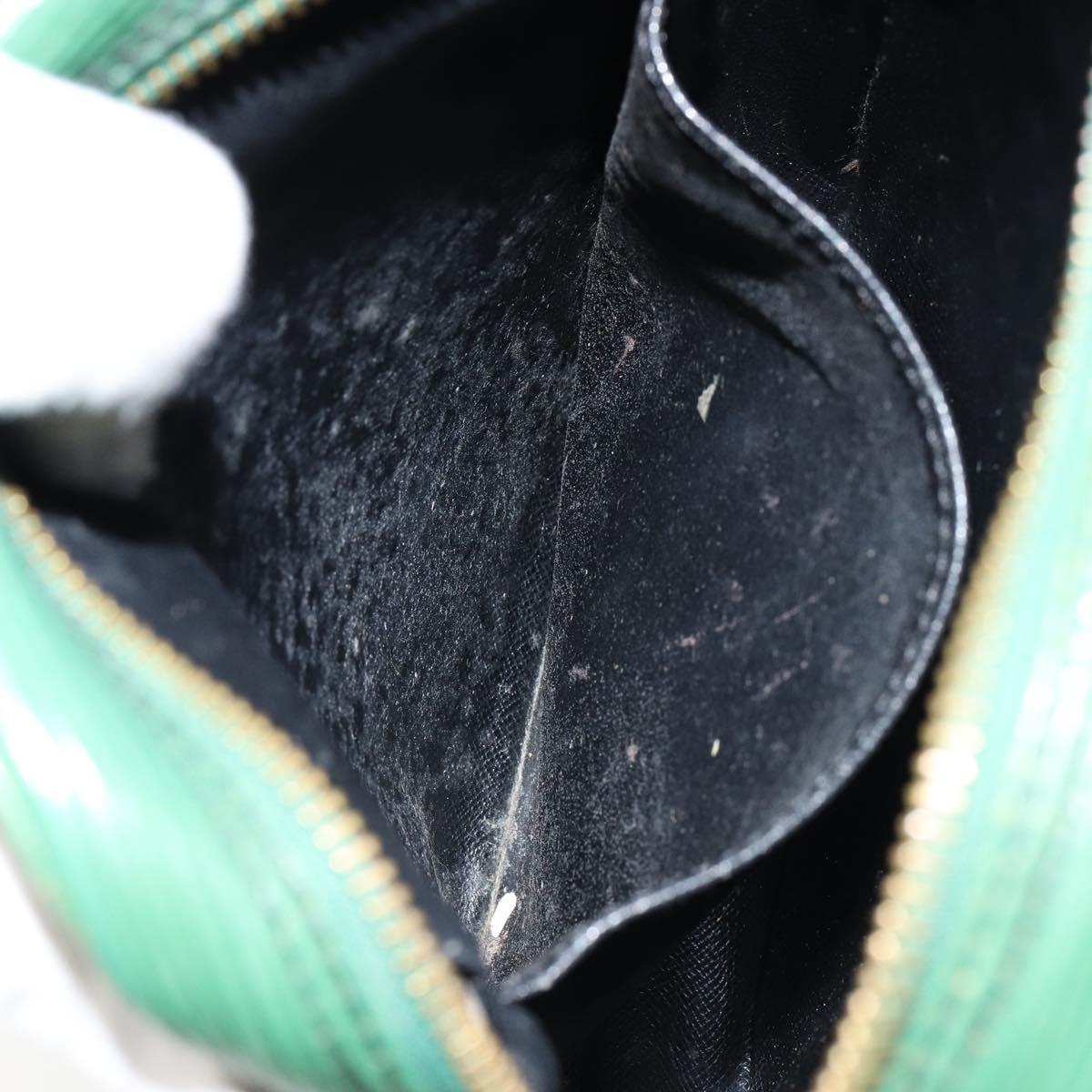 LOUIS VUITTON Epi Danube Shoulder Bag Green M45634 LV Auth BA7919