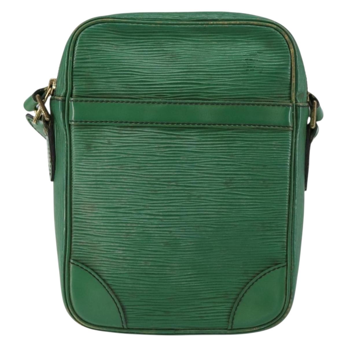 LOUIS VUITTON Epi Danube Shoulder Bag Green M45634 LV Auth BA7919