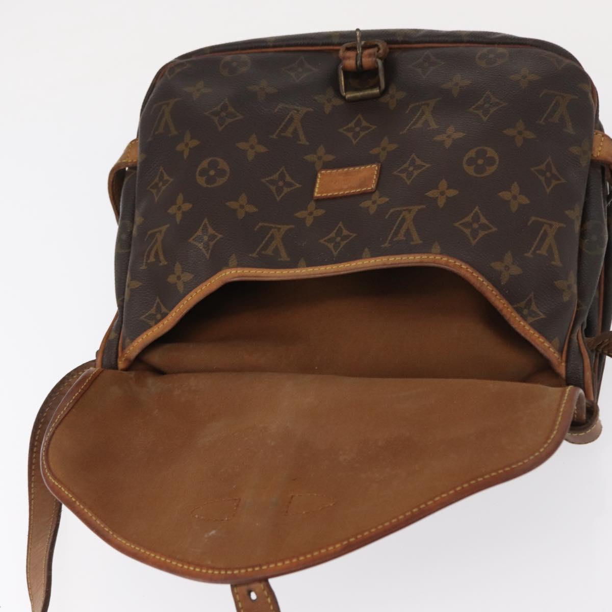 LOUIS VUITTON Monogram Saumur 30 Shoulder Bag M42256 LV Auth BA8124