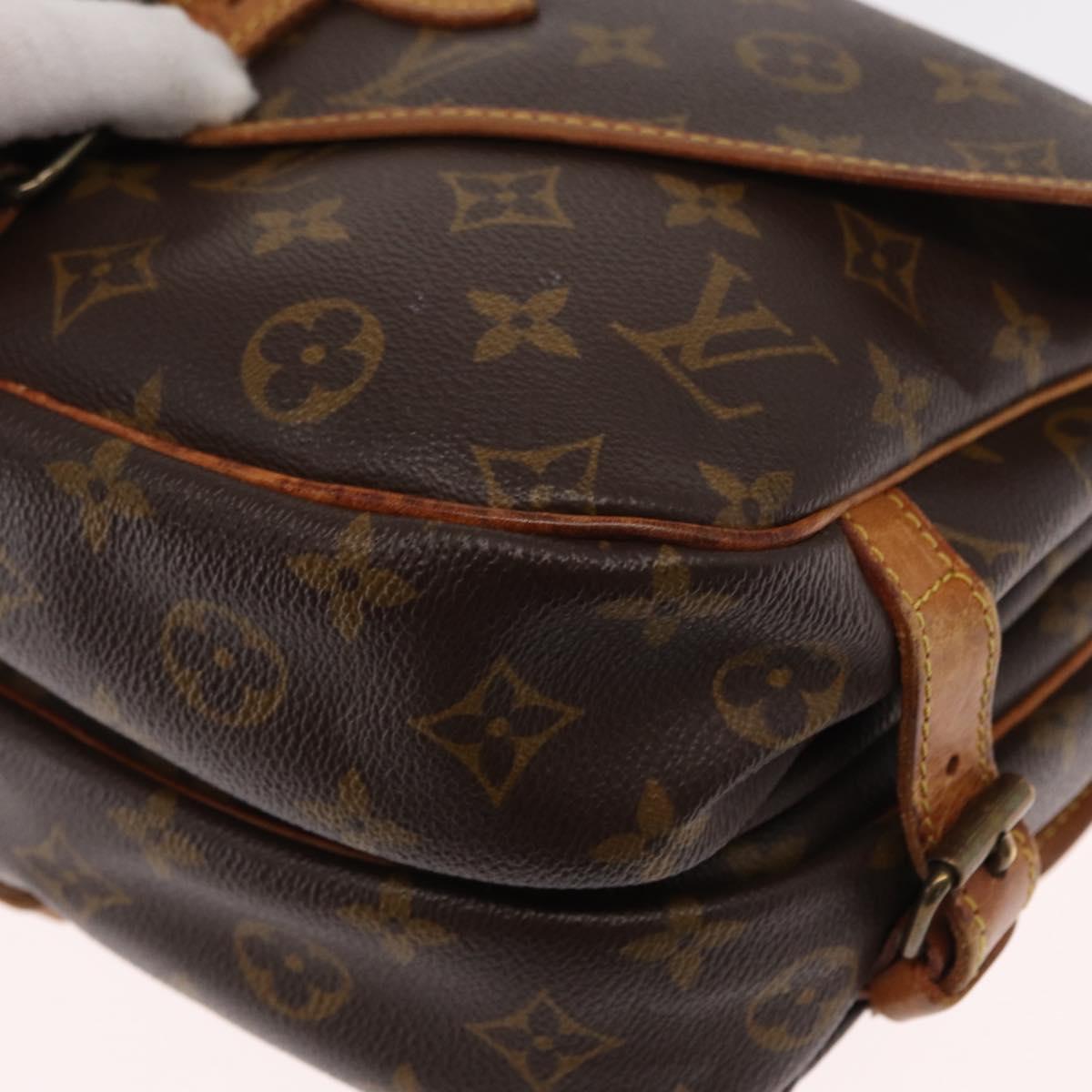 LOUIS VUITTON Monogram Saumur 30 Shoulder Bag M42256 LV Auth BA8125