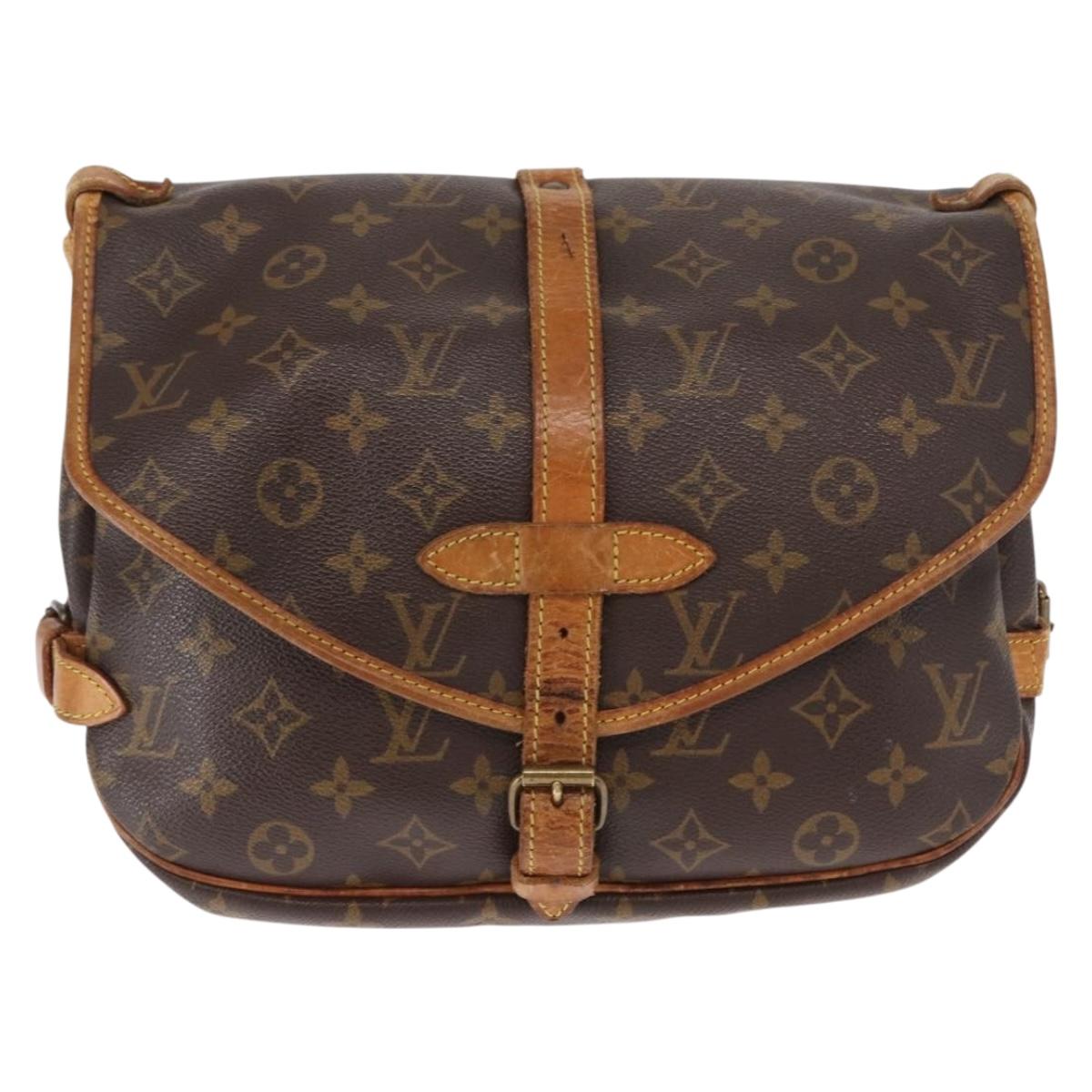 LOUIS VUITTON Monogram Saumur 30 Shoulder Bag M42256 LV Auth BA8125