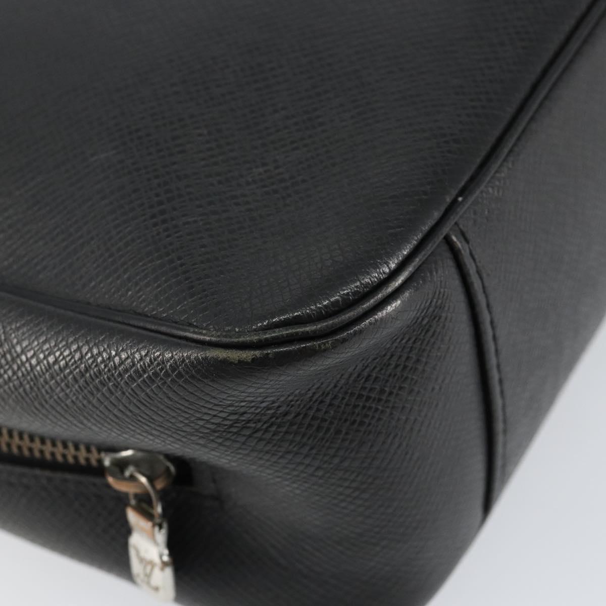 LOUIS VUITTON Taiga Trousse Toilette GM Clutch Bag Ardoise M30212 LV Auth BA8169