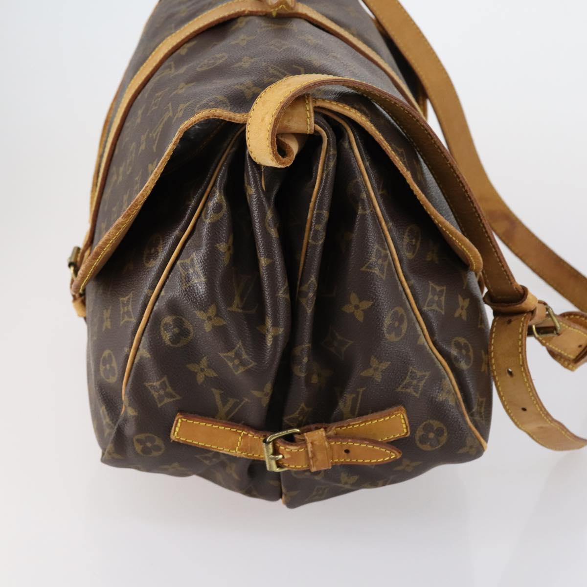 LOUIS VUITTON Monogram Saumur 35 Shoulder Bag M42254 LV Auth BA8314