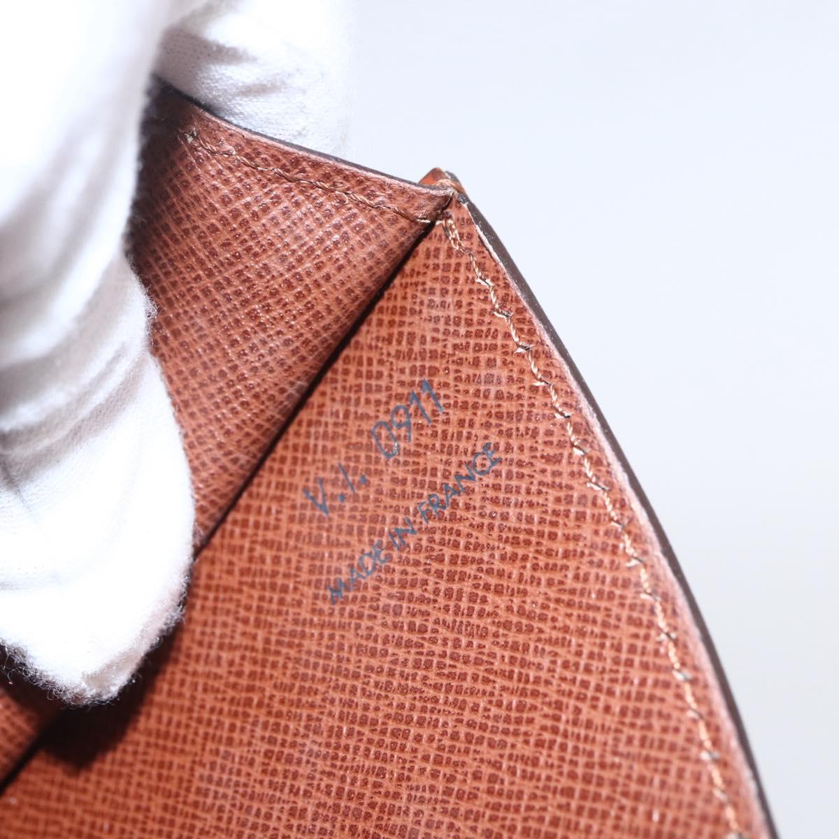 LOUIS VUITTON Epi Montaigne 23 Clutch Bag Brown M52663 LV Auth BA8329