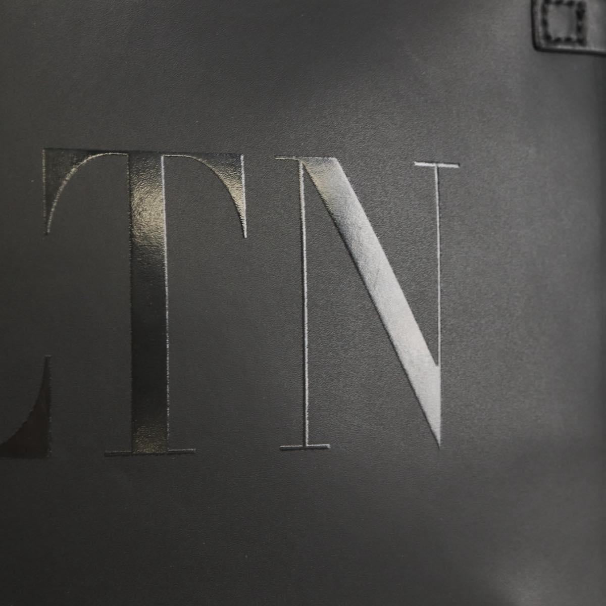 VALENTINO Clutch Bag Leather Black Silver Auth BA8442V